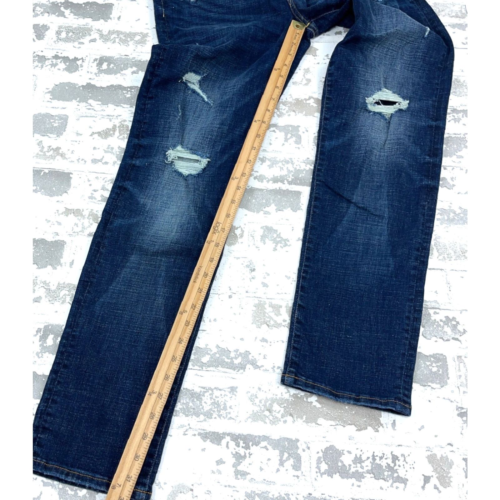 American Eagle Outfitters American Eagle Jeans Men 30x34 Athletic Skinny Dark Wash Whiskered Denim Cotton 5-Pocket Zipper Button Logo Flattering Fit Mens Size US 30 / EU 46 - 6 Thumbnail
