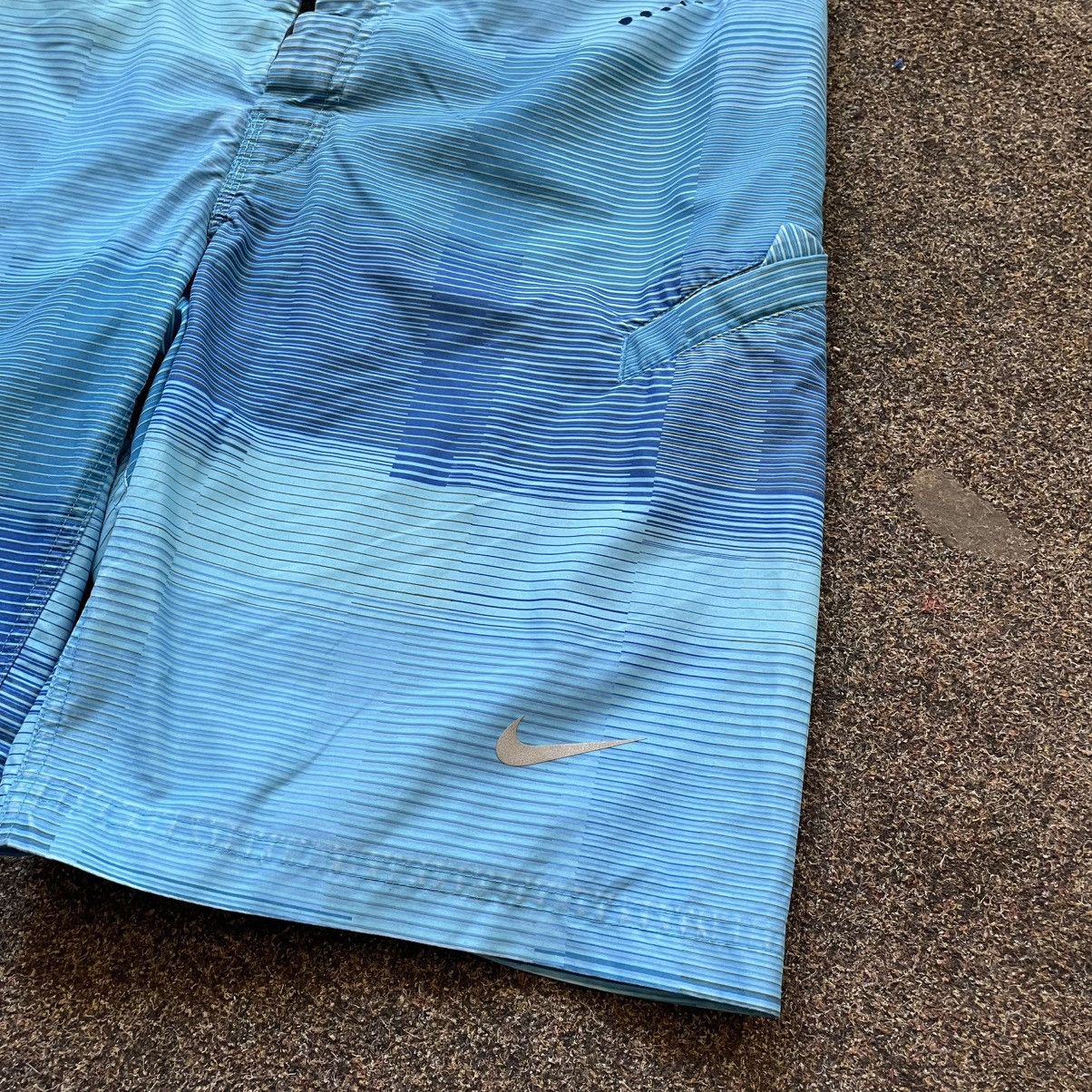 Vintage Y2K Nike Nylon Shorts Swoosh Logo Faded Blue Grail Rave 32 Size US 32 / EU 48 - 4 Thumbnail