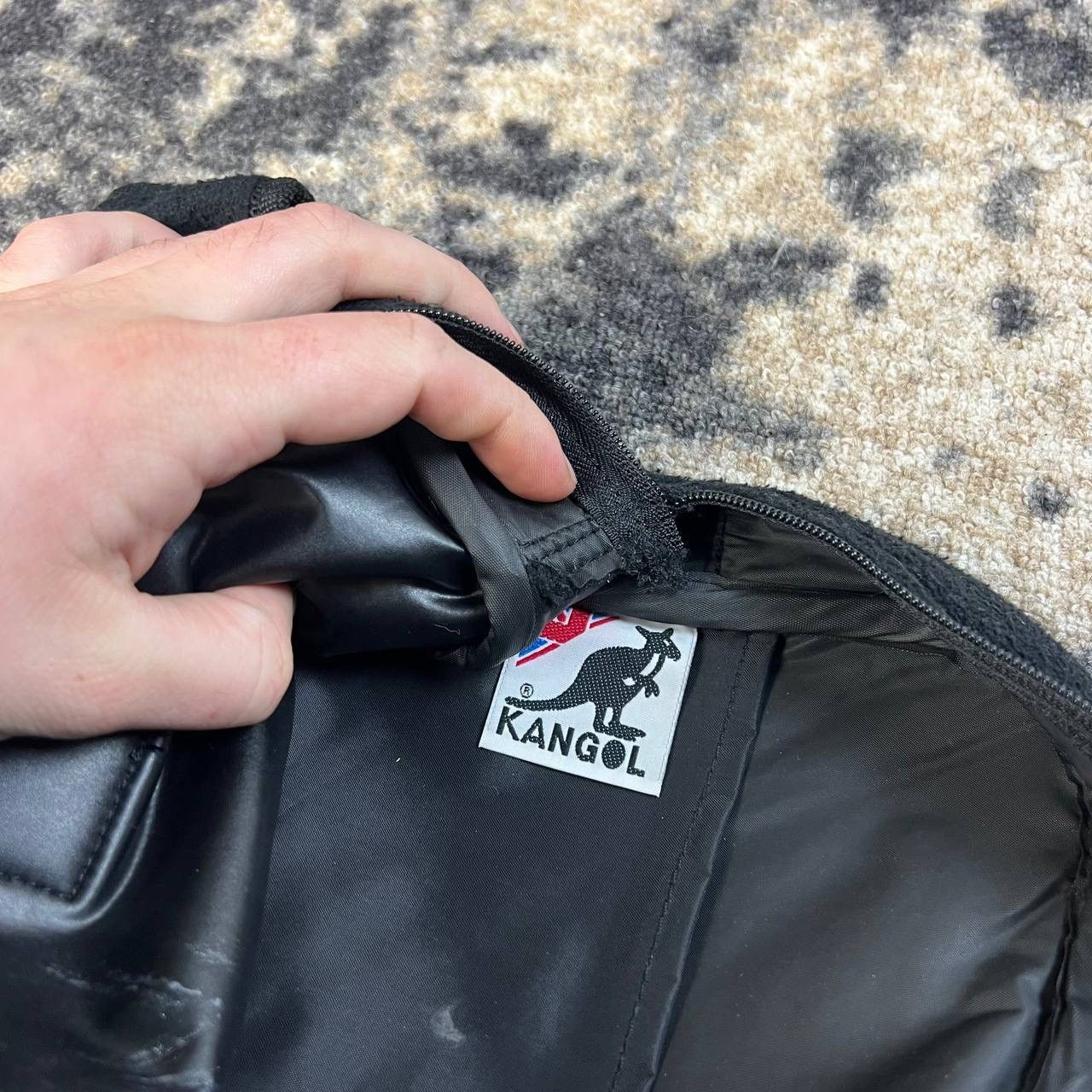 Kangol Kangol Big Logo Vintage Y2K Fleece Sling Bag Size ONE SIZE - 6 Thumbnail