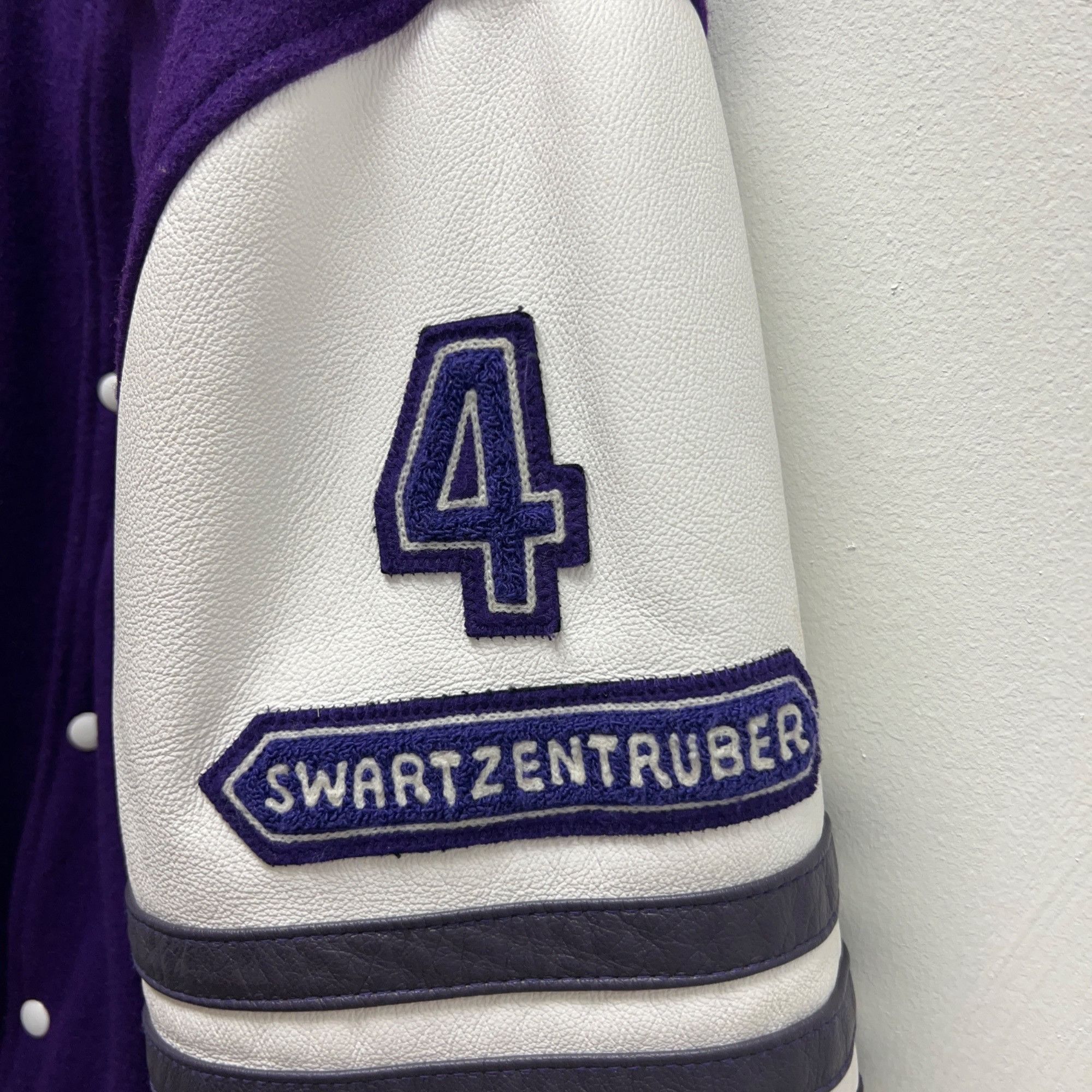 Vintage Vintage Purple and White Huskies “HPSS” #4 Varsity Jacket Size US L / EU 52-54 / 3 - 7 Thumbnail