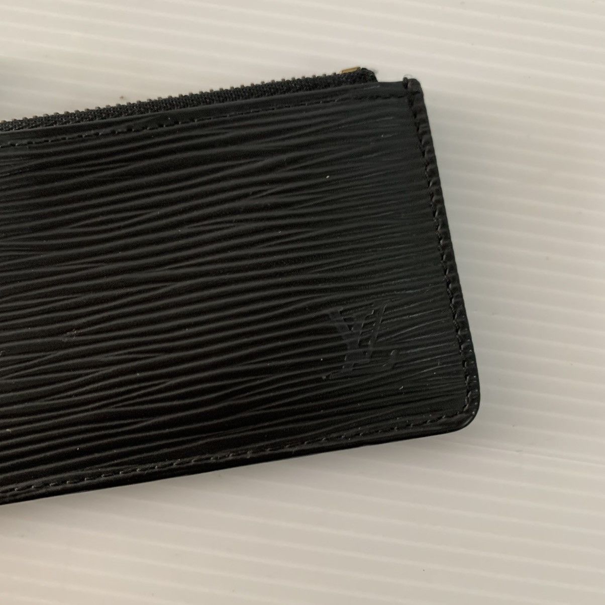 Louis Vuitton Louis Vuitton Epi Black Leather Coin Size ONE SIZE - 3 Thumbnail