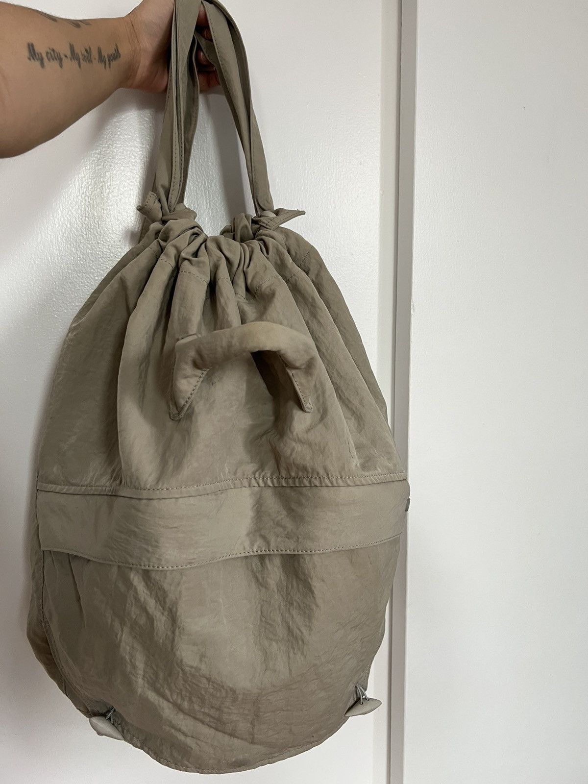 Hyein Seo Hyein Seo Beige Backsack Size ONE SIZE - 2 Thumbnail