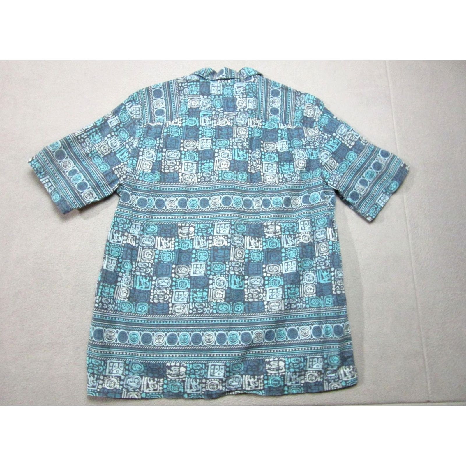 Vintage VINTAGE L.L. Bean Shirt Mens M Geometric Hawaiian Short Sleeve Blue Green Casual Mens Accessories? Size US M / EU 48-50 / 2 - 7 Thumbnail
