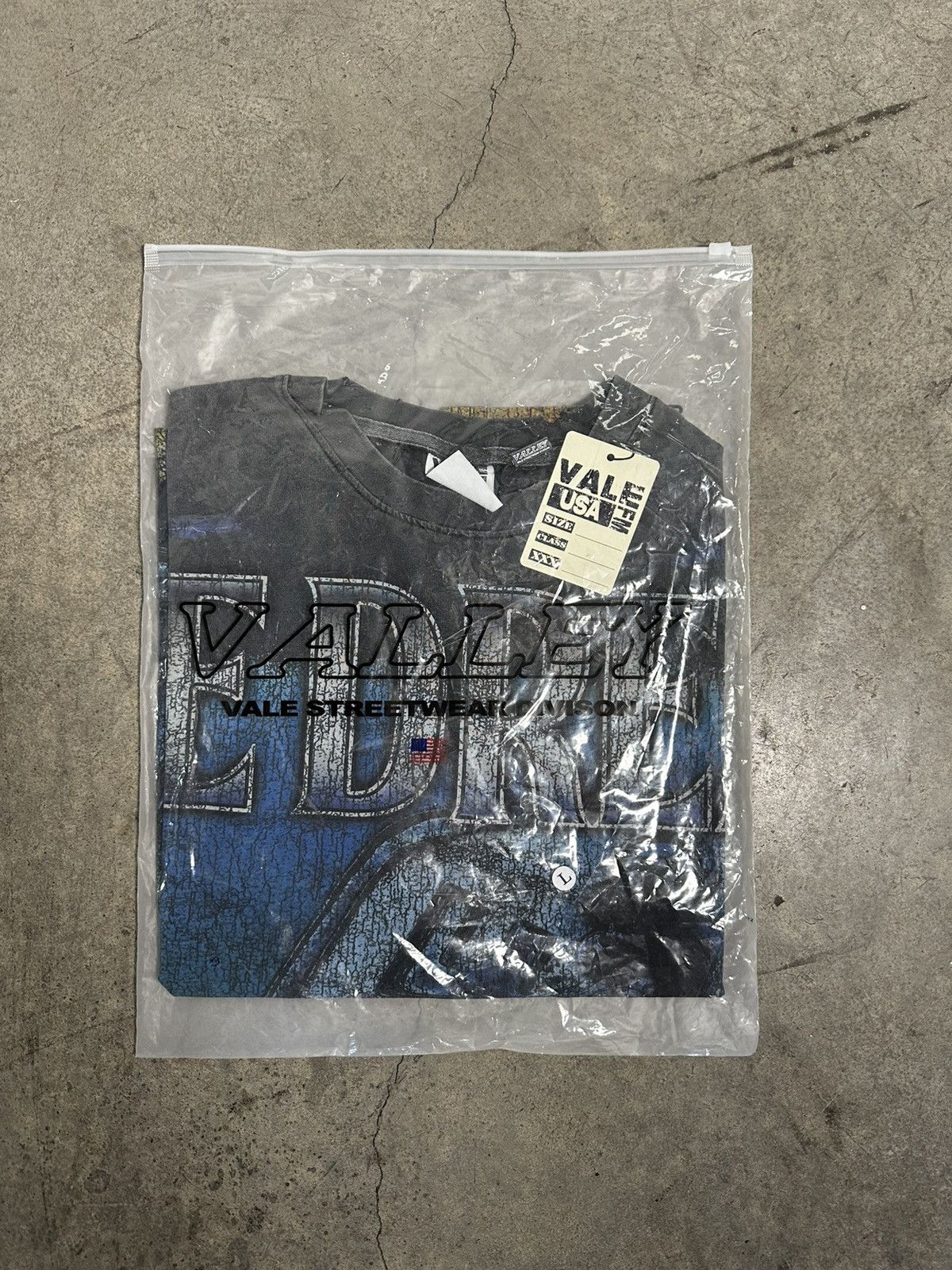 Vale Vale Forever Dog Tag Tee Shirt Size US L / EU 52-54 / 3 - 8 Thumbnail