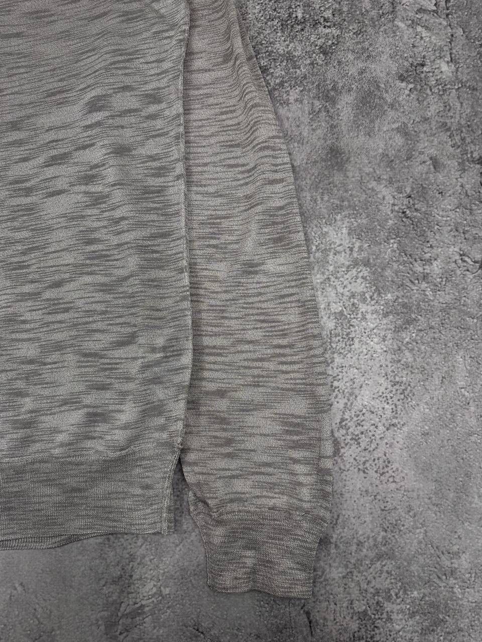 Dolce & Gabbana Dolce & Gabbana Men's Grey V- Neck Sweater Size L Size US L / EU 52-54 / 3 - 4 Thumbnail
