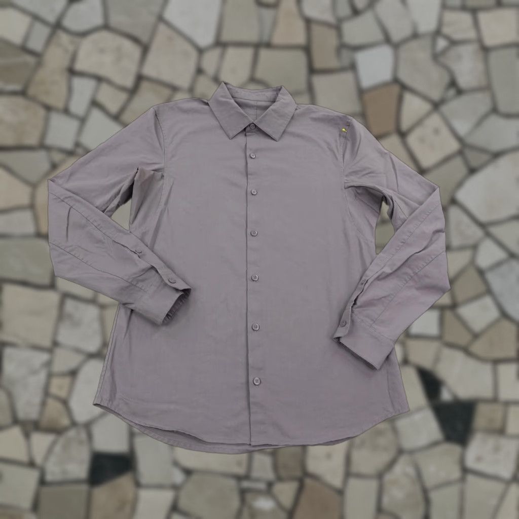 Lululemon Lululemon Men’s Shirt Medium Gray Performance Button Up Long Sleeve Casual Workwear Size US M / EU 48-50 / 2 - 1 Thumbnail