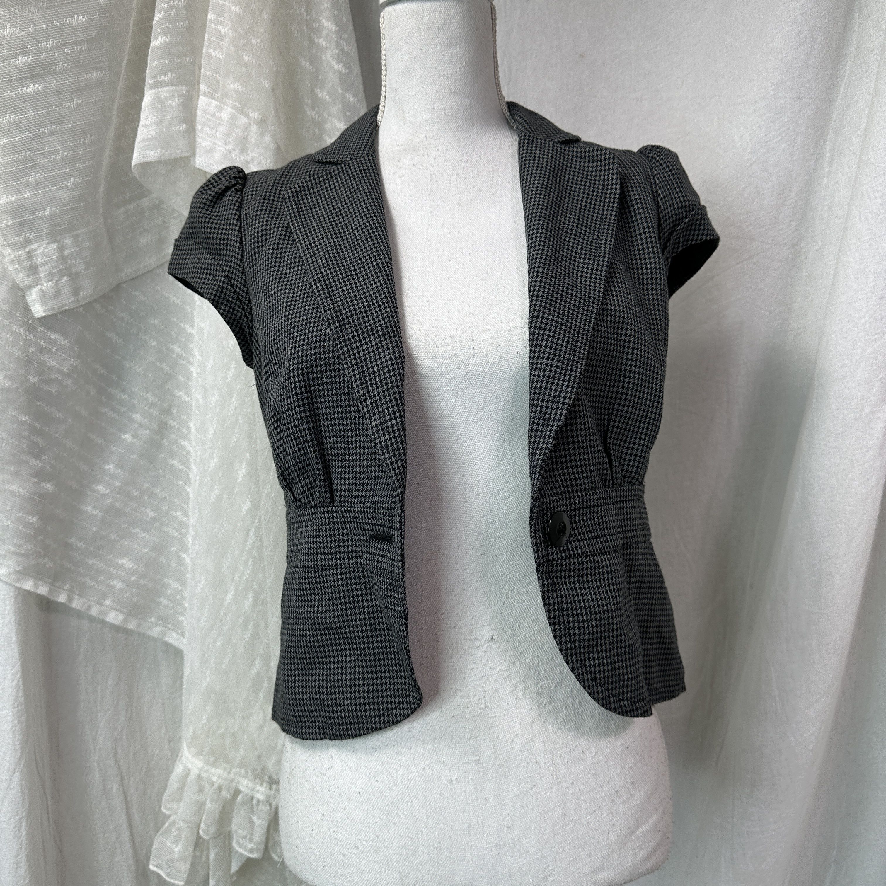 Vintage Vintage Avant Garde Pinstripe Office Siren Vest 00s Size S / US 4 / IT 40 - 7 Thumbnail