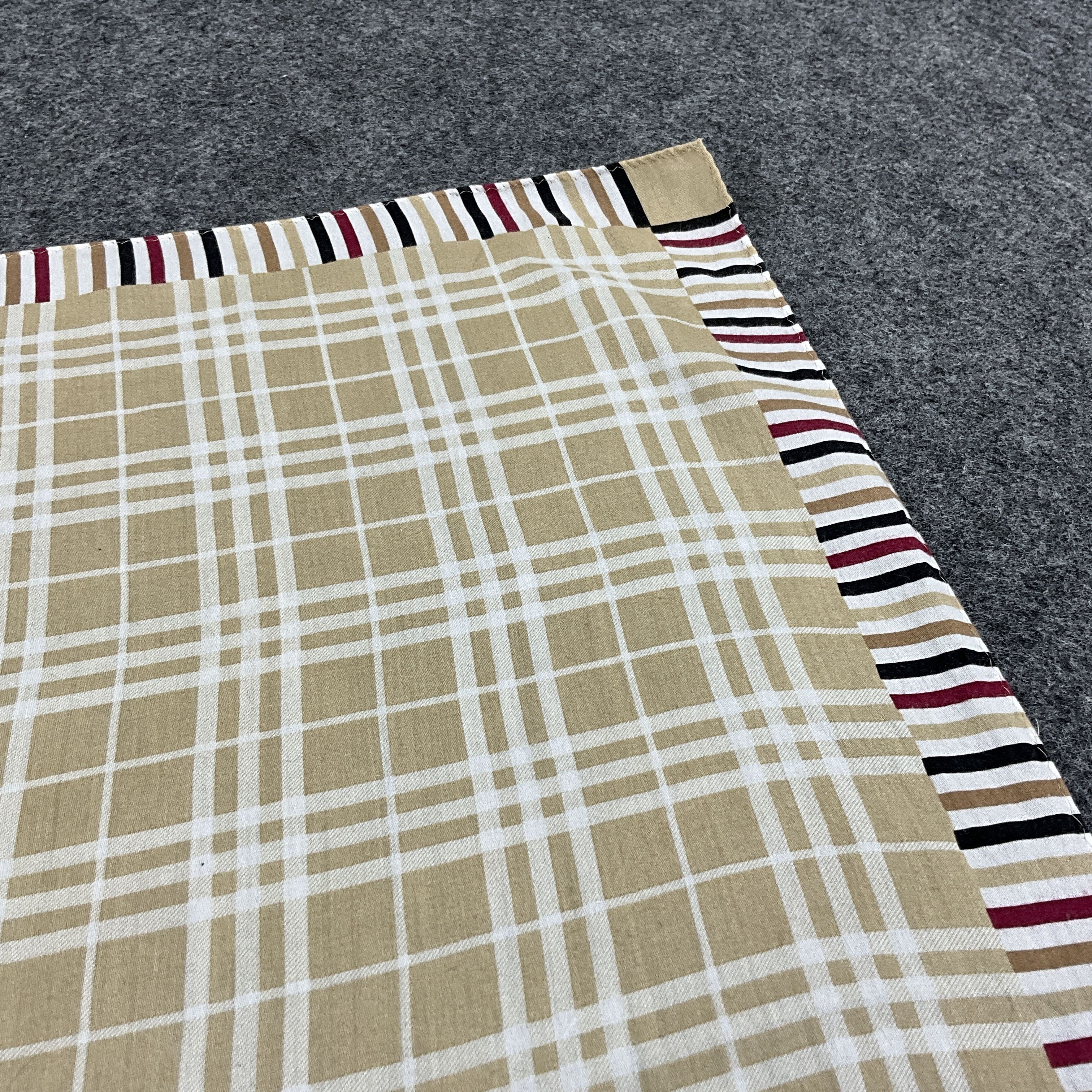Burberry × Vintage Burberry Handkerchief / Bandana / Neckerchief B015 Size ONE SIZE - 8 Thumbnail