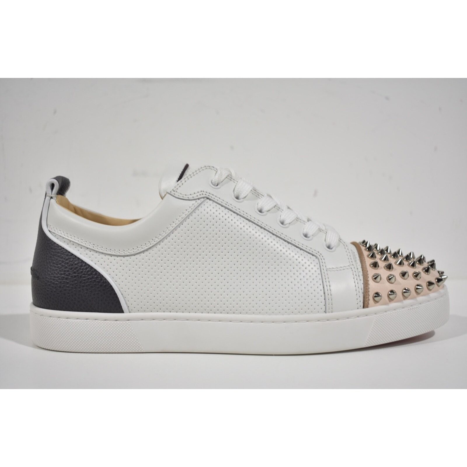 Christian Louboutin Christian Louboutin Louis Junior Spikes Orlato Flat White Size US 13 / EU 46 - 2 Thumbnail