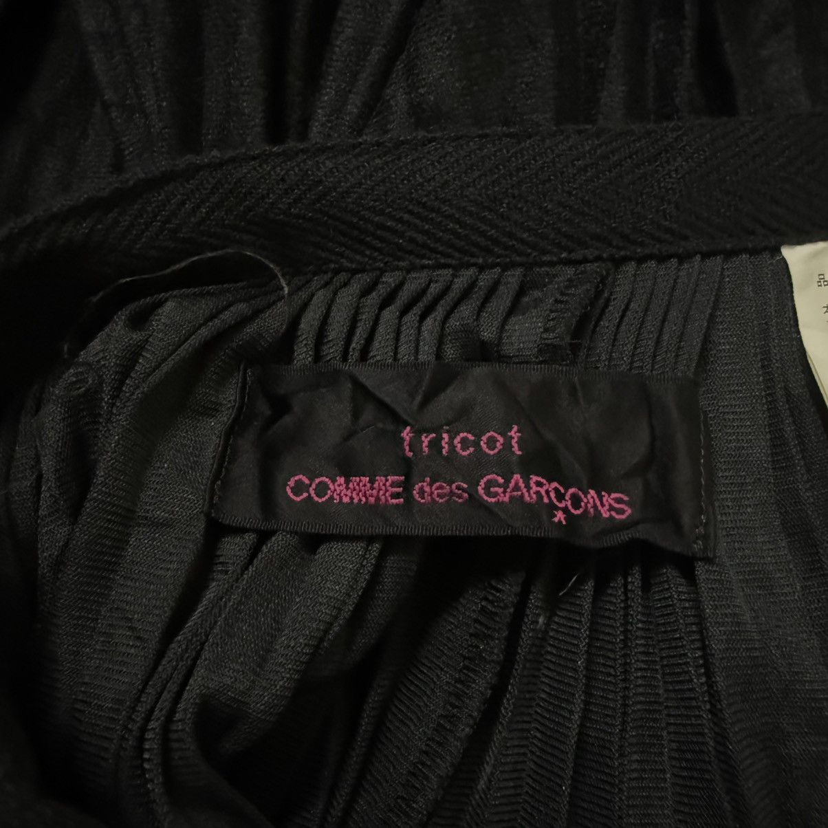 Tricot Comme des Garcons Tricot Comme Des Garcons Ad18 Skirt Black Size 30" / US 8 / IT 44 - 6 Thumbnail