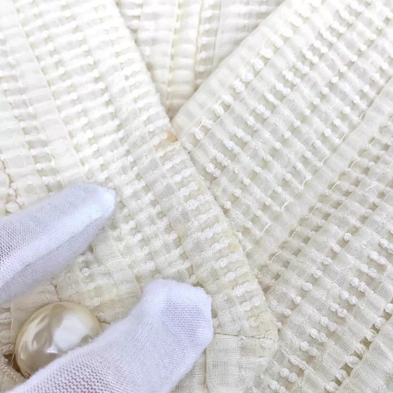 Chanel Chanel Off-white cotton pearl button long-sleeved jacket Size XS / US 0-2 / IT 36-38 - 8 Thumbnail