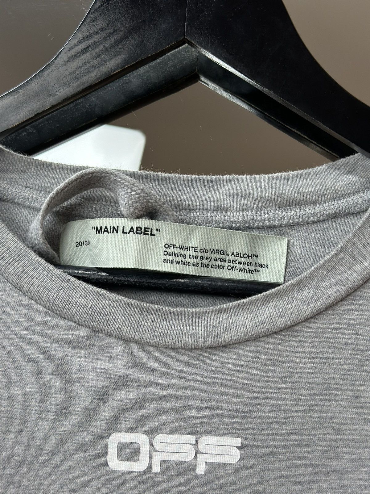 Off-White Vintage Off-White Cabin Baggage Arrows Tee Y2k Size US L / EU 52-54 / 3 - 5 Thumbnail