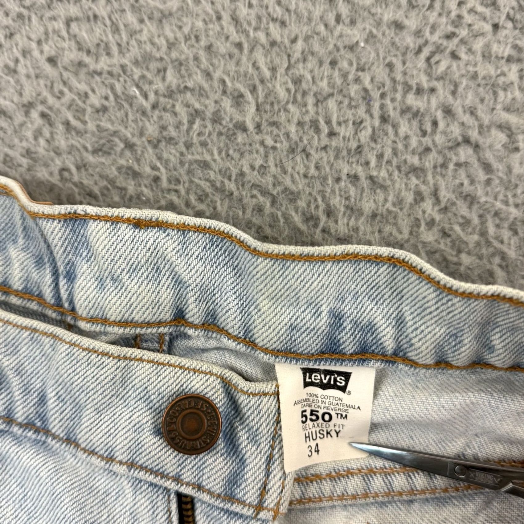 Levi's VINTAGE Levi’s 550 Shorts Men’s 30 Denim Blue Stone Wash 10” Hipster Biker 90s USA Mens Size US 30 / EU 46 - 6 Thumbnail