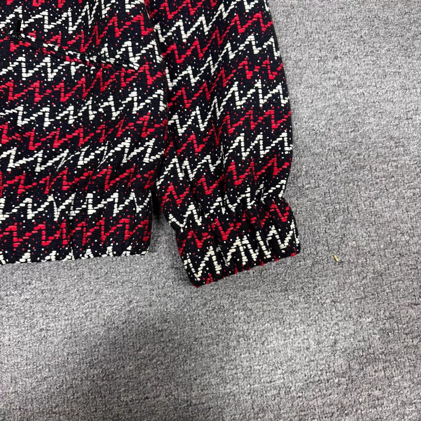 Chanel Chanel Red/Black/White Zigzag Tweed Short Jacket 40 Size M / US 6-8 / IT 42-44 - 3 Thumbnail