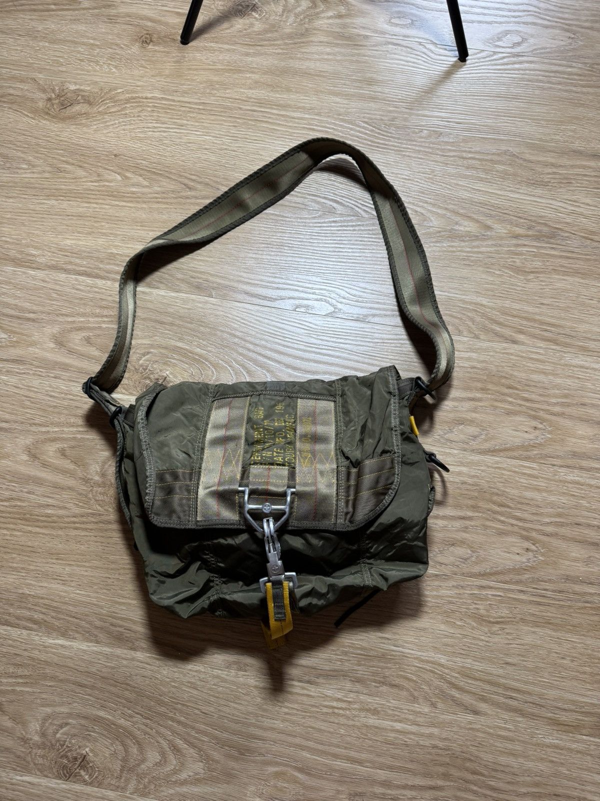 Other Vintage Military style y2k japanese avantgarde bag Size ONE SIZE - 1 Thumbnail