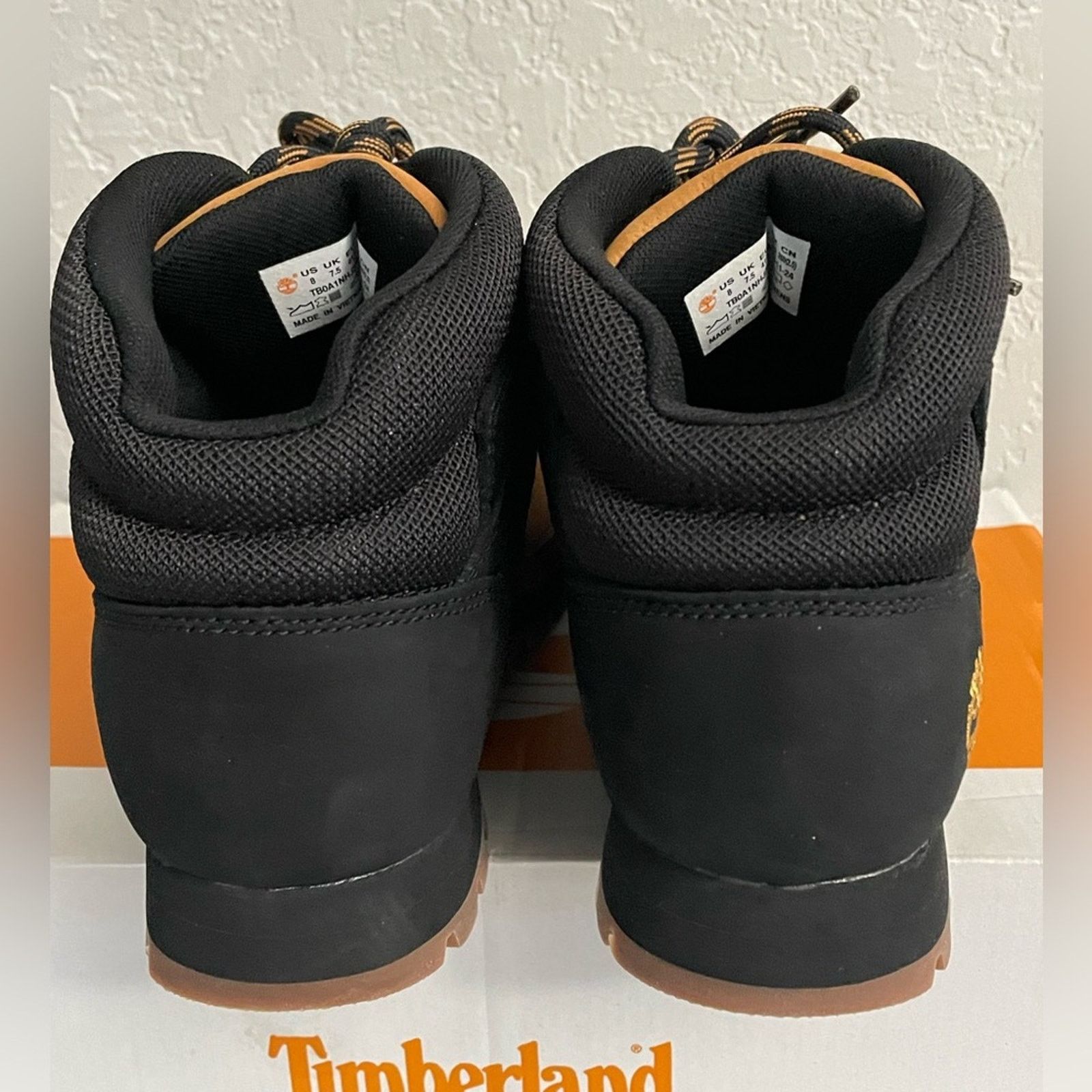 Timberland Timberland Euro Sprint Mid Lace Hiking Boot Nubuck Men 8 Size US 8 / EU 41 - 8 Thumbnail