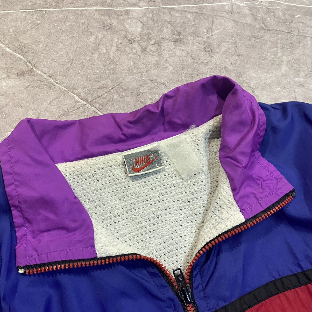 Nike VINTAGE NIKE NYLON LIGHT JACKET USA 90S Size US L / EU 52-54 / 3 - 7 Thumbnail