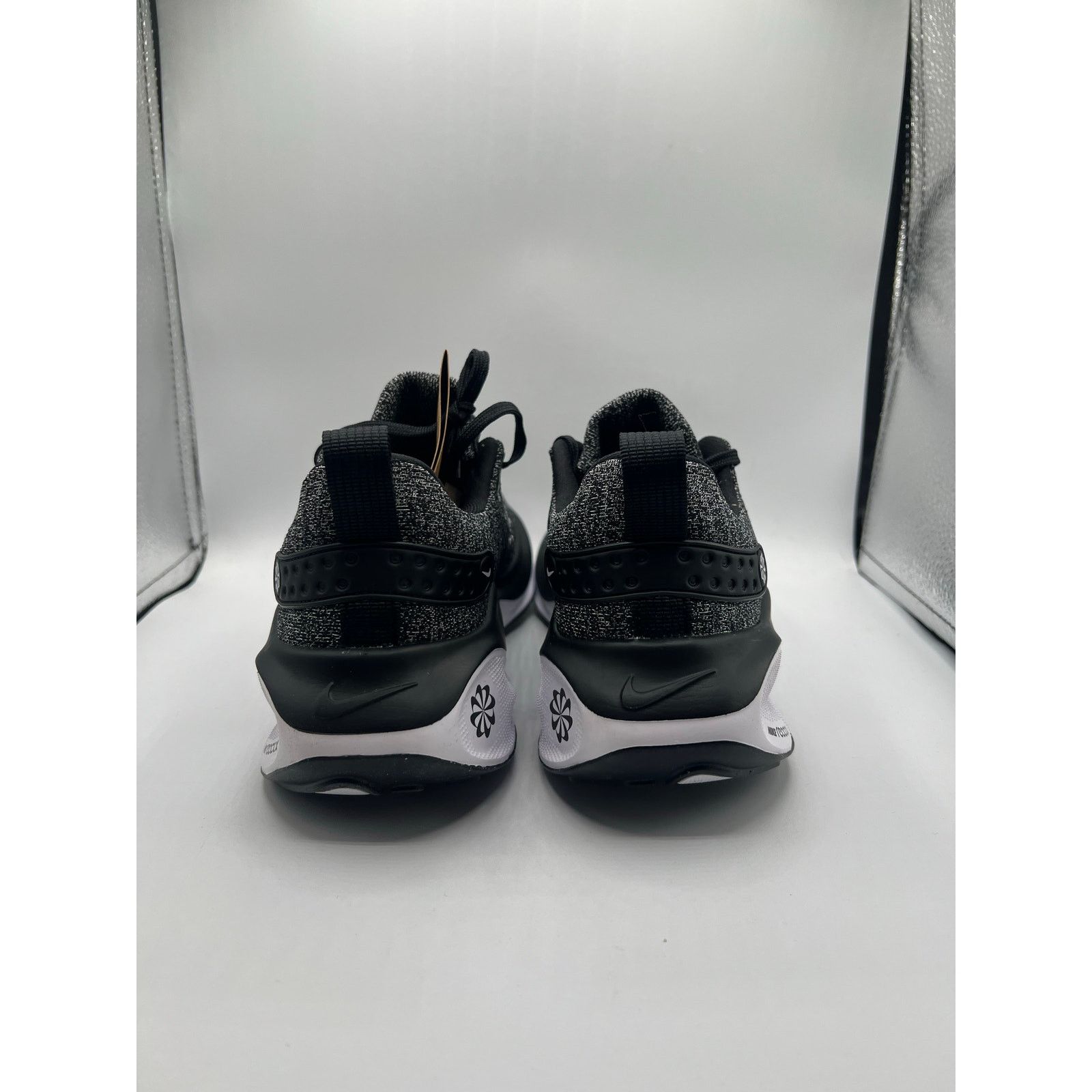 Nike Nike React X Infinity Run 4 “Oreo” size 7 women’s Size US 7 / IT 37 - 4 Thumbnail
