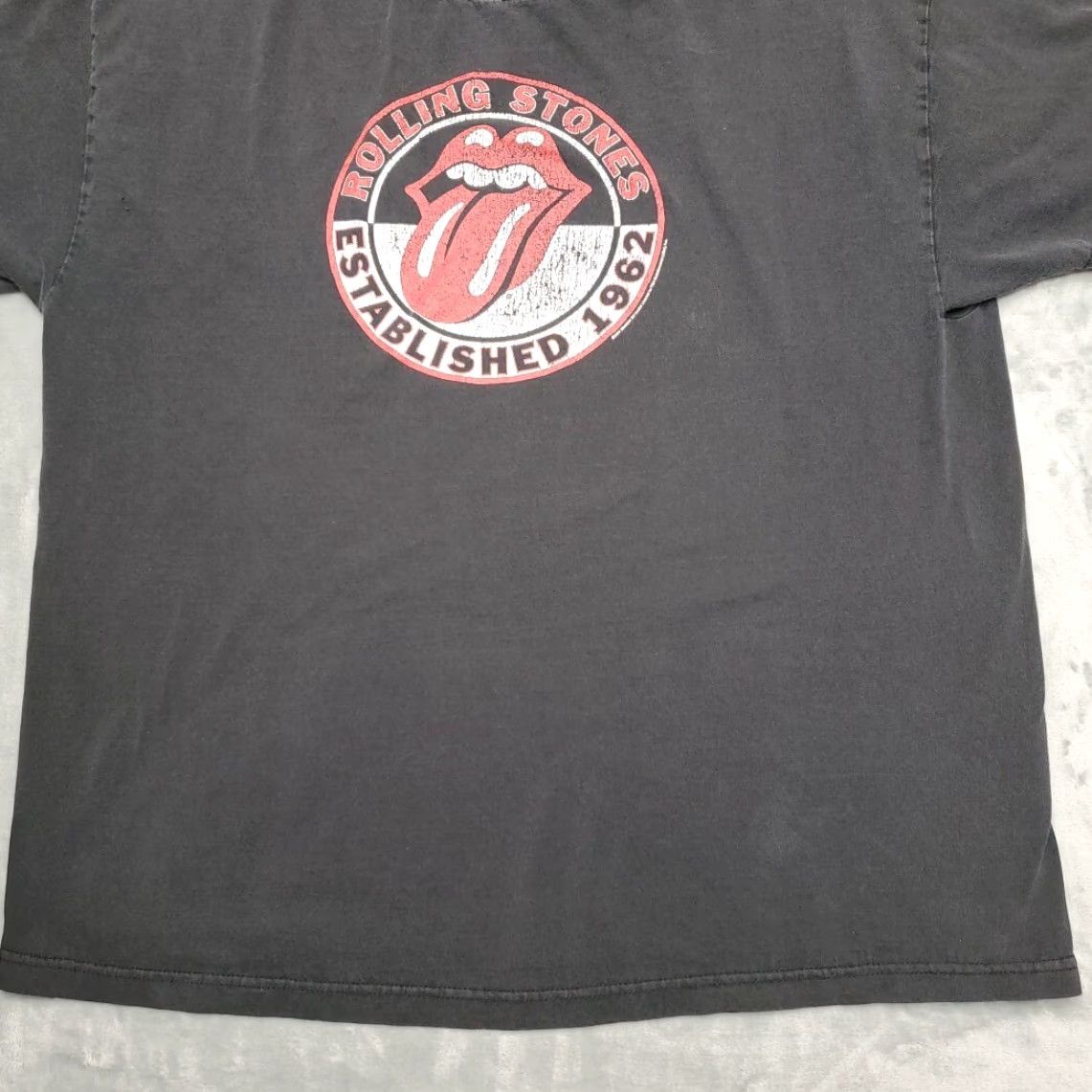Vintage VINTAGE Rolling Stones Shirt Mens XL Black Tongue and Lips Logo Band Concert Tee Size US XL / EU 56 / 4 - 2 Thumbnail