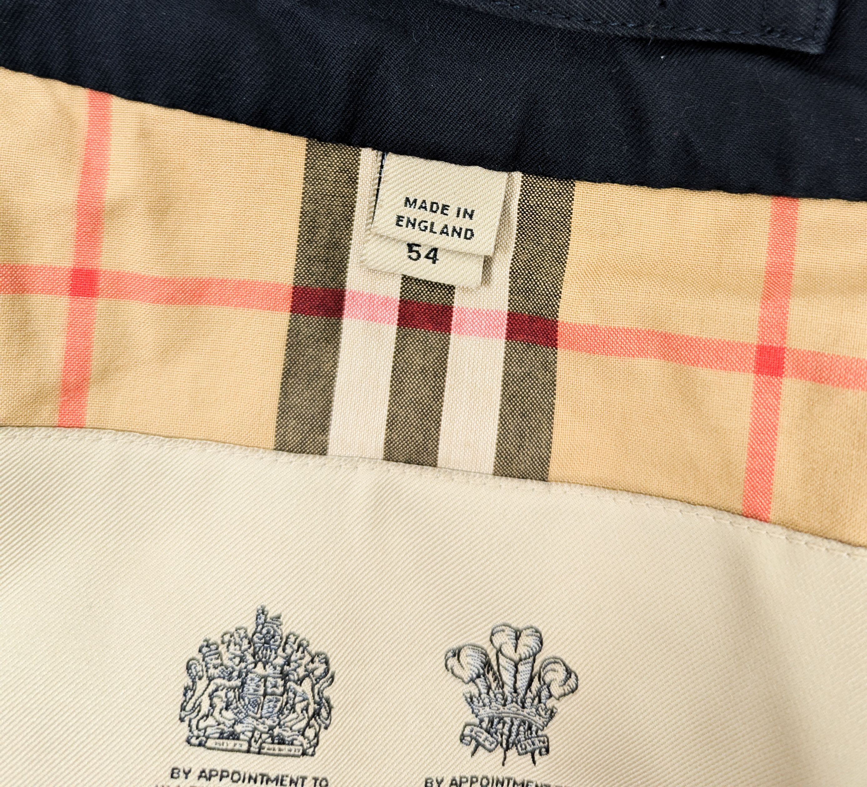 Burberry Burberry black nova check trench coat 54 L Size US L / EU 52-54 / 3 - 18 Thumbnail