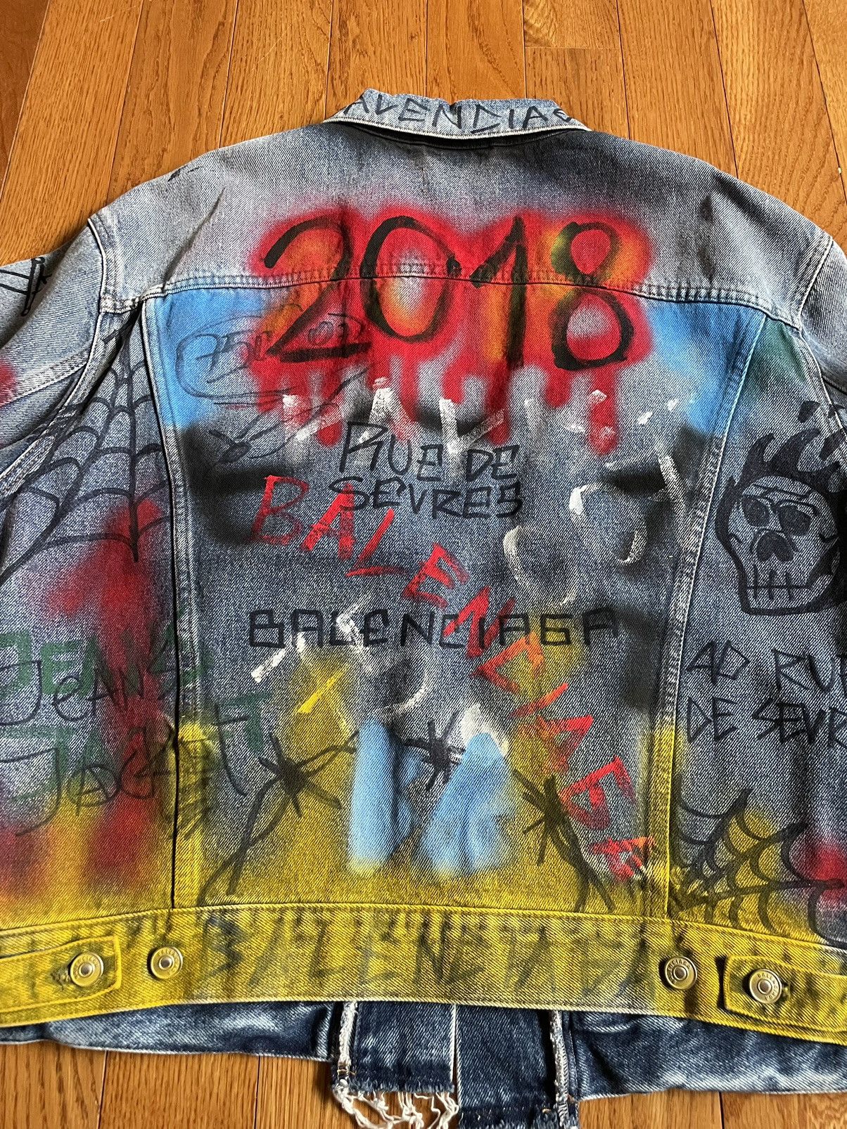 Balenciaga BALENCIAGA GRAFFITI DENIM JACKET Size US M / EU 48-50 / 2 - 6 Thumbnail
