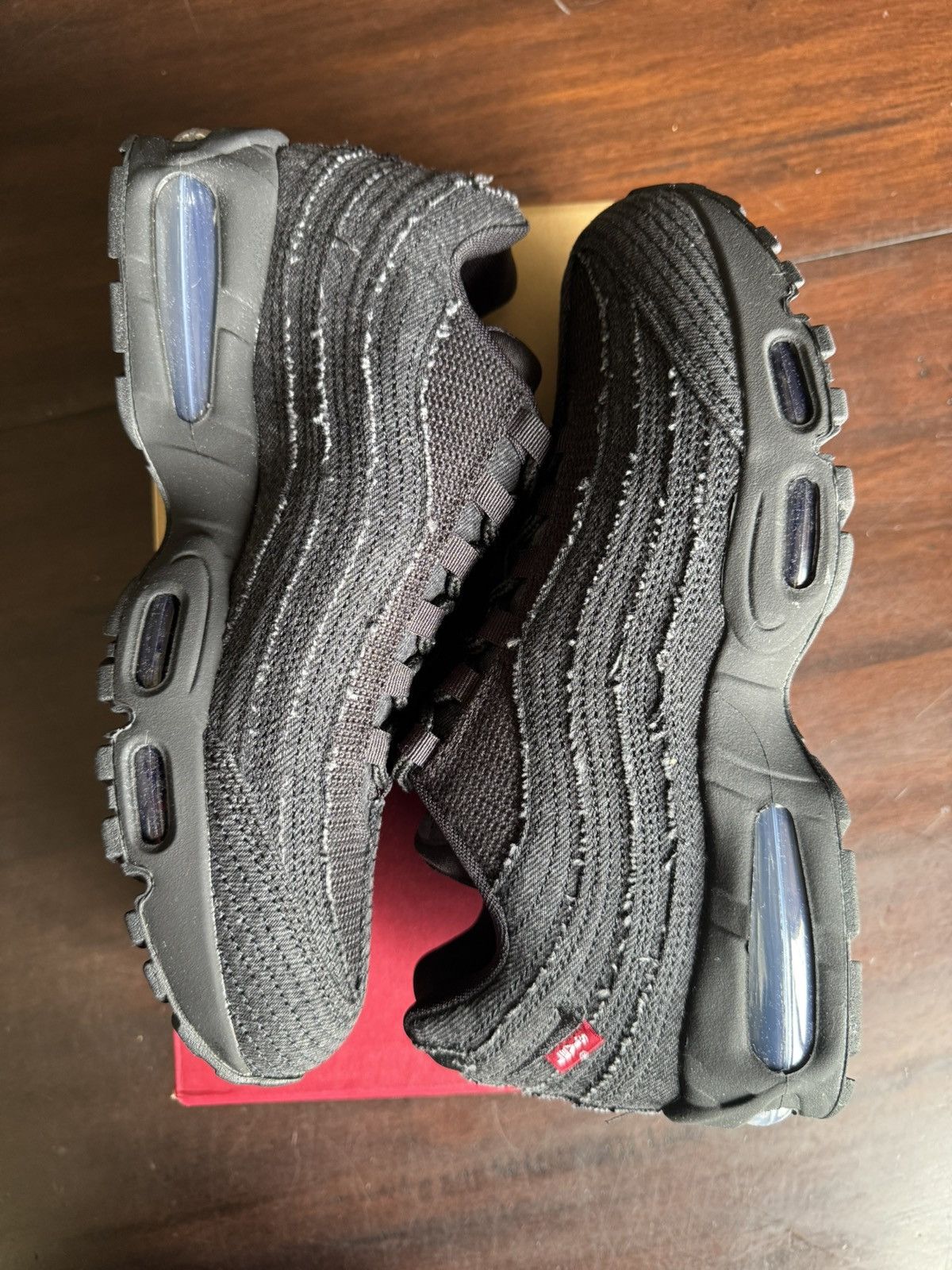 Levi's × Nike Levi's x Nike Air Max 95 OG Black Anthracite Denim Size US 10.5 / EU 43-44 - 4 Thumbnail