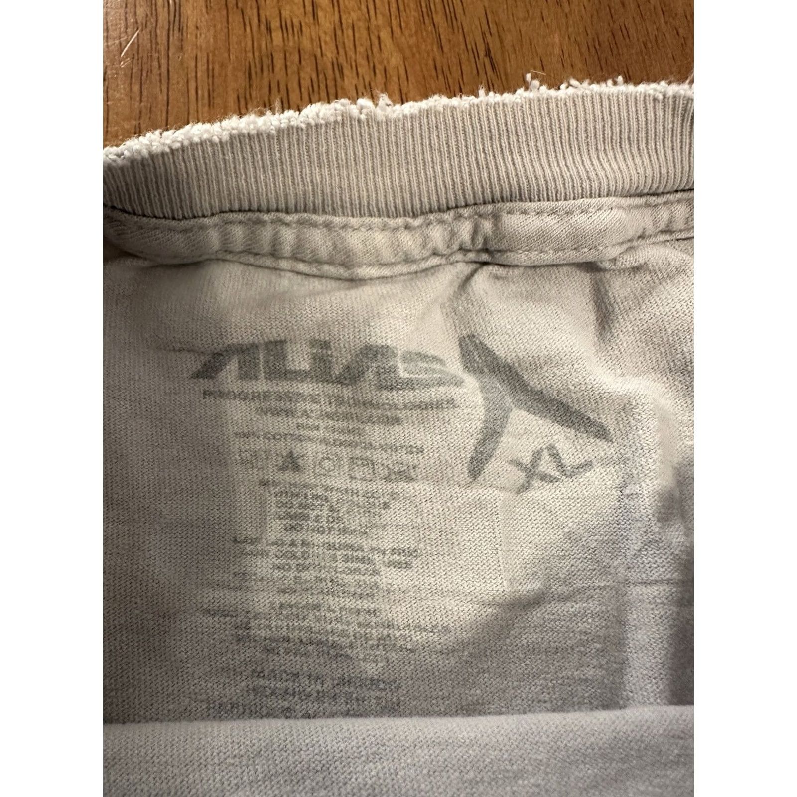 Vintage Alias T Shirt XL Skate Street Grunge Shirt Unisex Adults Beige 100% Cotton Beefy T Grunge Size US XL / EU 56 / 4 - 7 Thumbnail