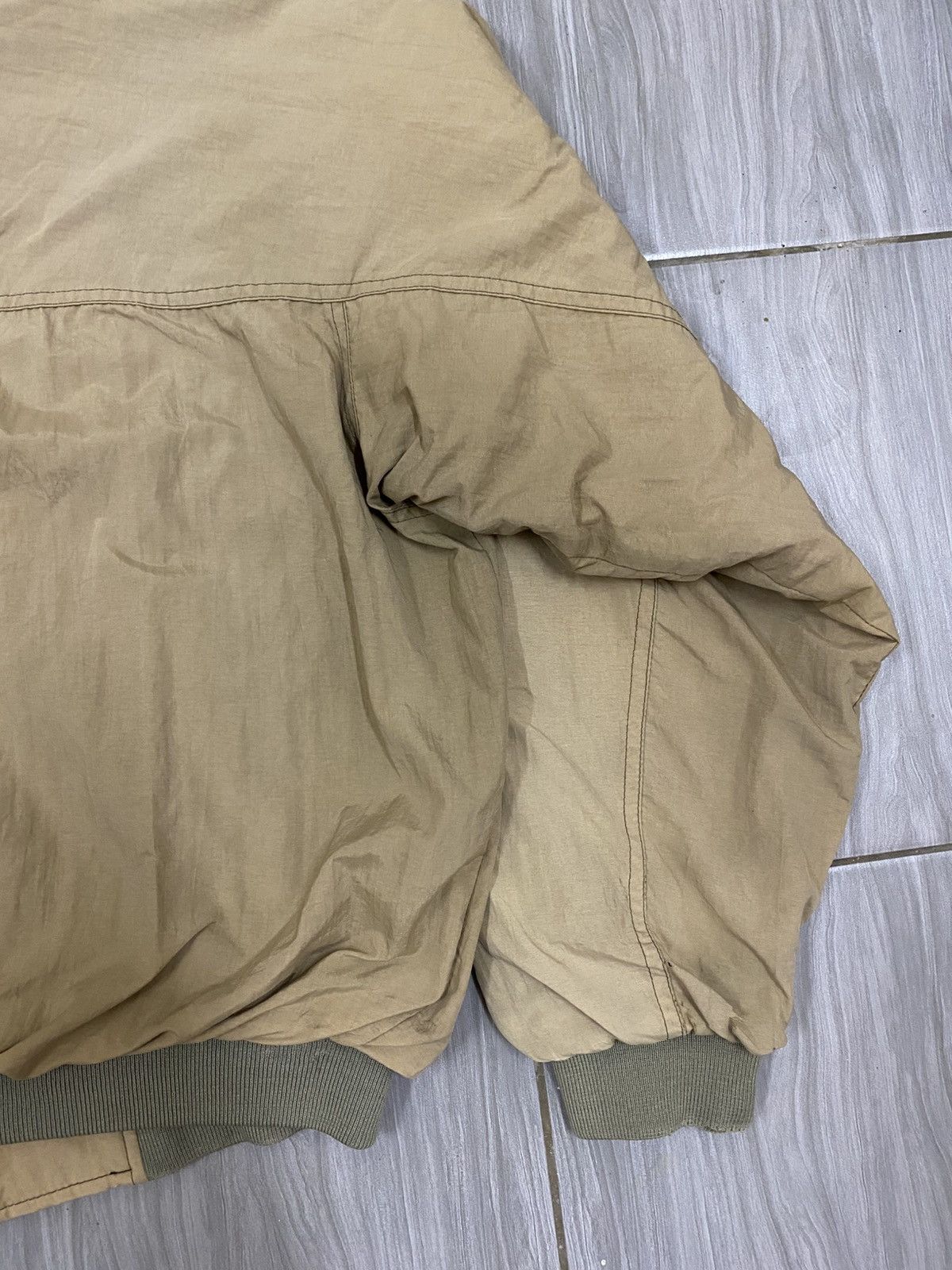 The North Face Vtg 80s The North Face Bomber Jacket Distressed Khaki Size US L / EU 52-54 / 3 - 10 Thumbnail