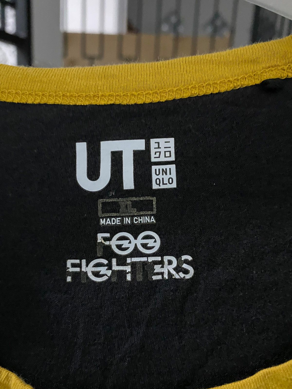 Band Tees × Uniqlo uniqlo x foo fighters tshirt XL Size US XL / EU 56 / 4 - 7 Thumbnail