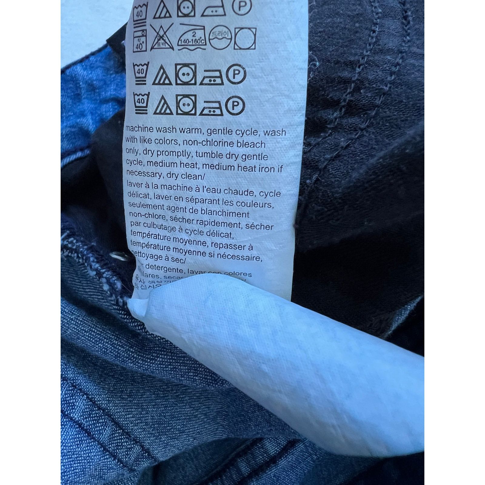 Calvin Klein Calvin Klein Mid-Rise Denim Bermuda City Short Size 8 Size 30" / US 8 / IT 44 - 8 Thumbnail