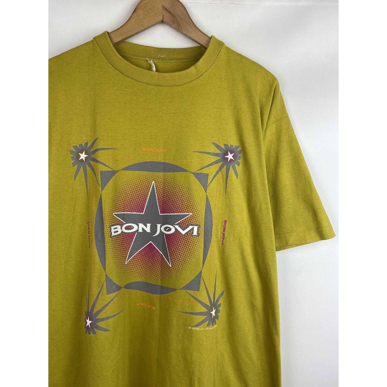 Band Tees Bon Jovi vintage 90s World Tour 1996 band t shirt size ~ xl Size US XL / EU 56 / 4 - 5 Thumbnail