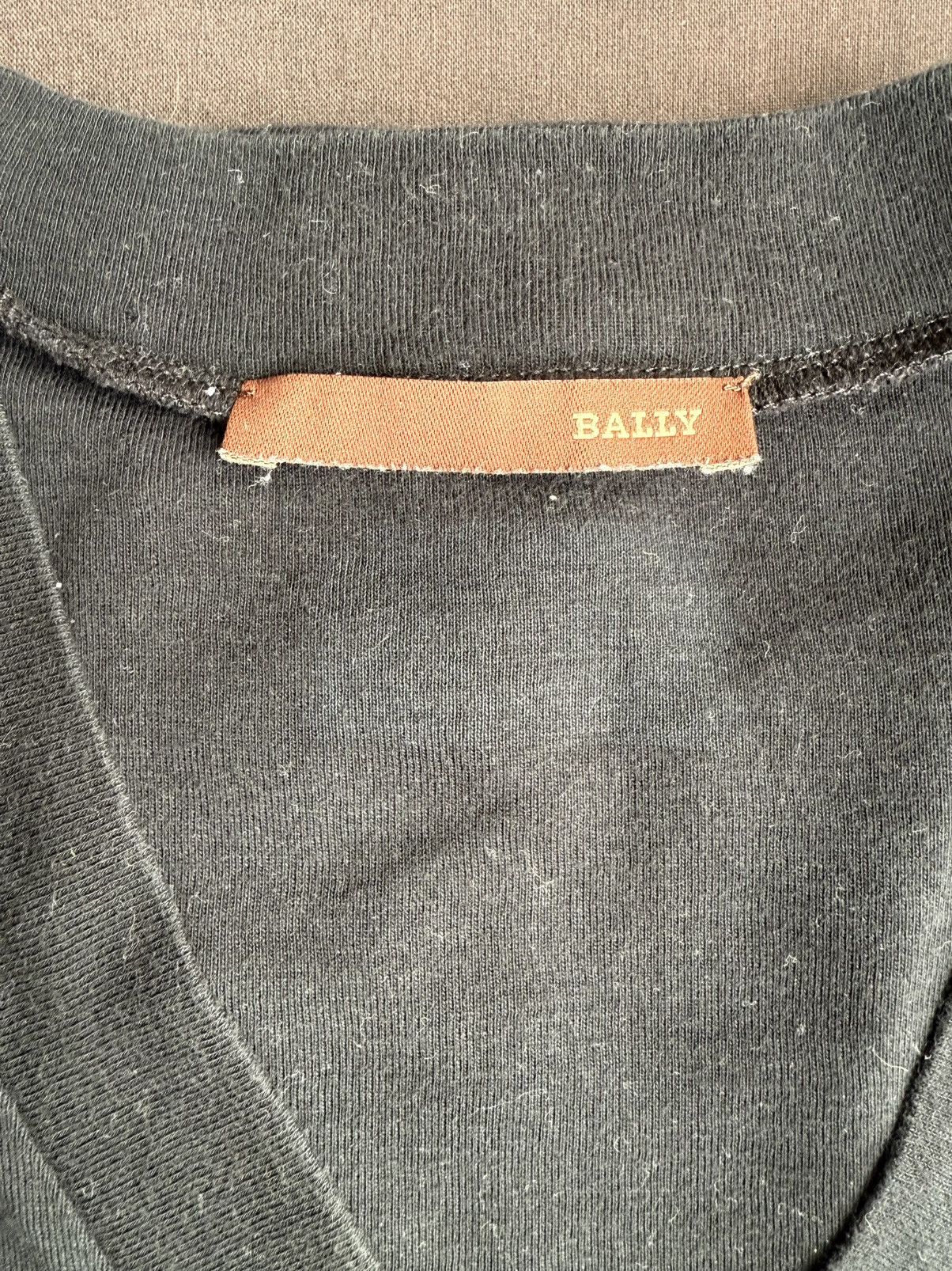 Bally Bally black v-neck T-shirt M Size US M / EU 48-50 / 2 - 4 Thumbnail