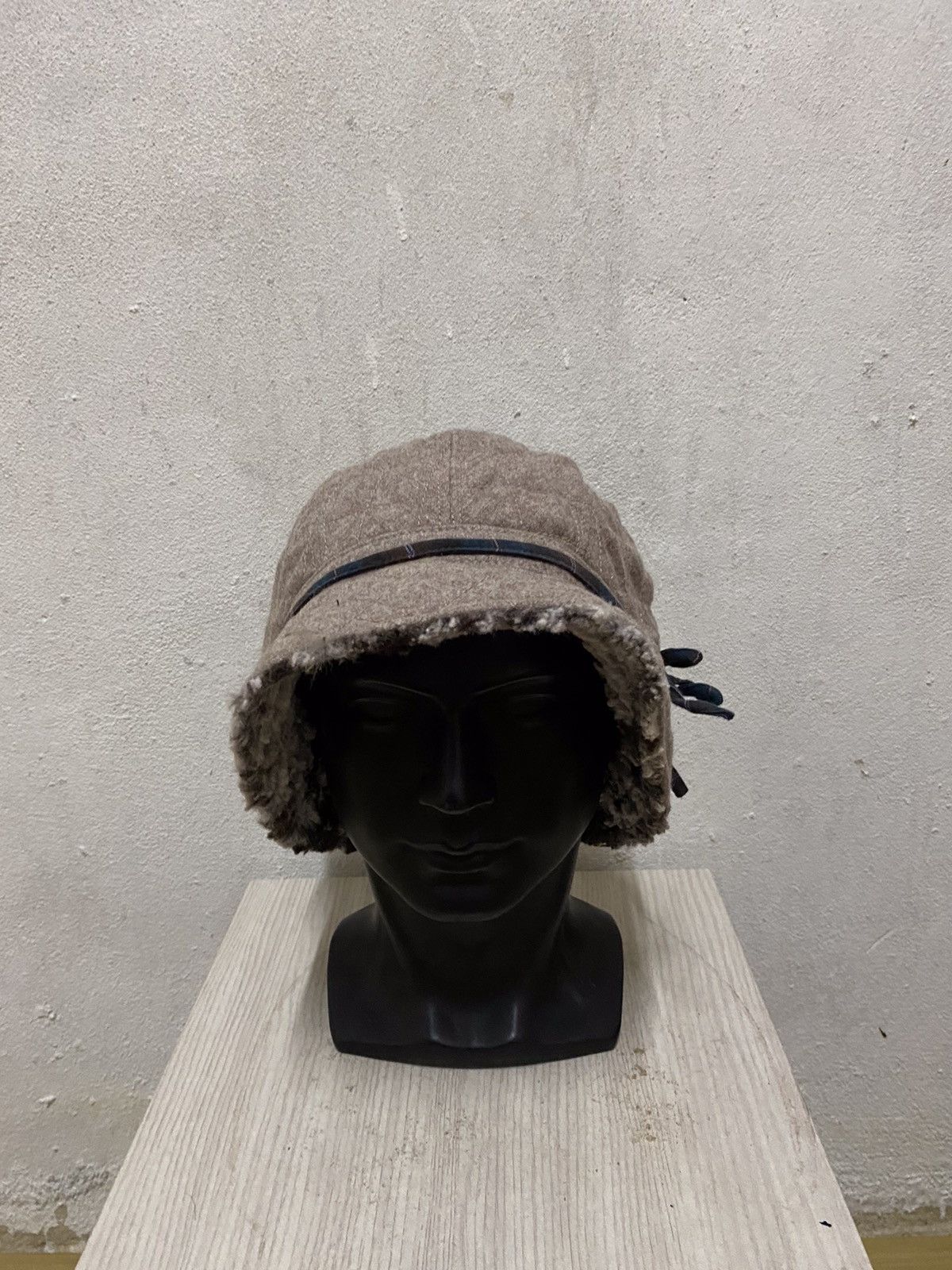 Japanese Brand Japanese Brand Theoria Plain Bucket Hat Size ONE SIZE - 2 Thumbnail