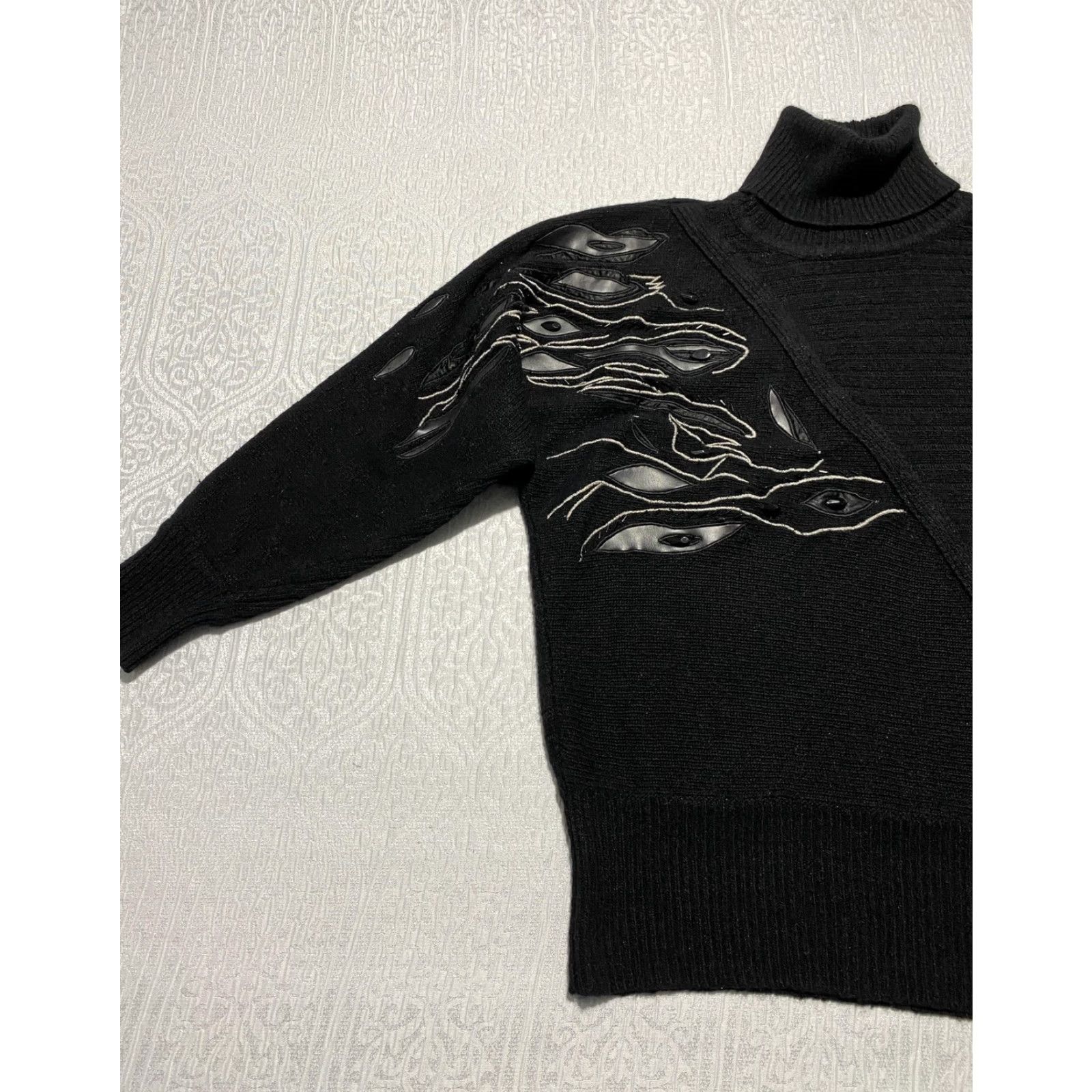 Vintage VINTAGE Richard Martin Sweater Womens Medium Black Turtleneck Silk Angora 90s Size M / US 6-8 / IT 42-44 - 2 Thumbnail