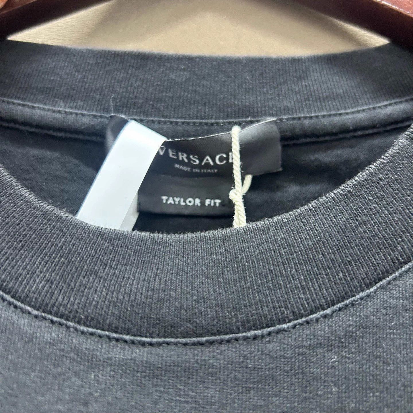 Versace Versace Black Medusa Head SS M 99 New Size US M / EU 48-50 / 2 - 3 Thumbnail