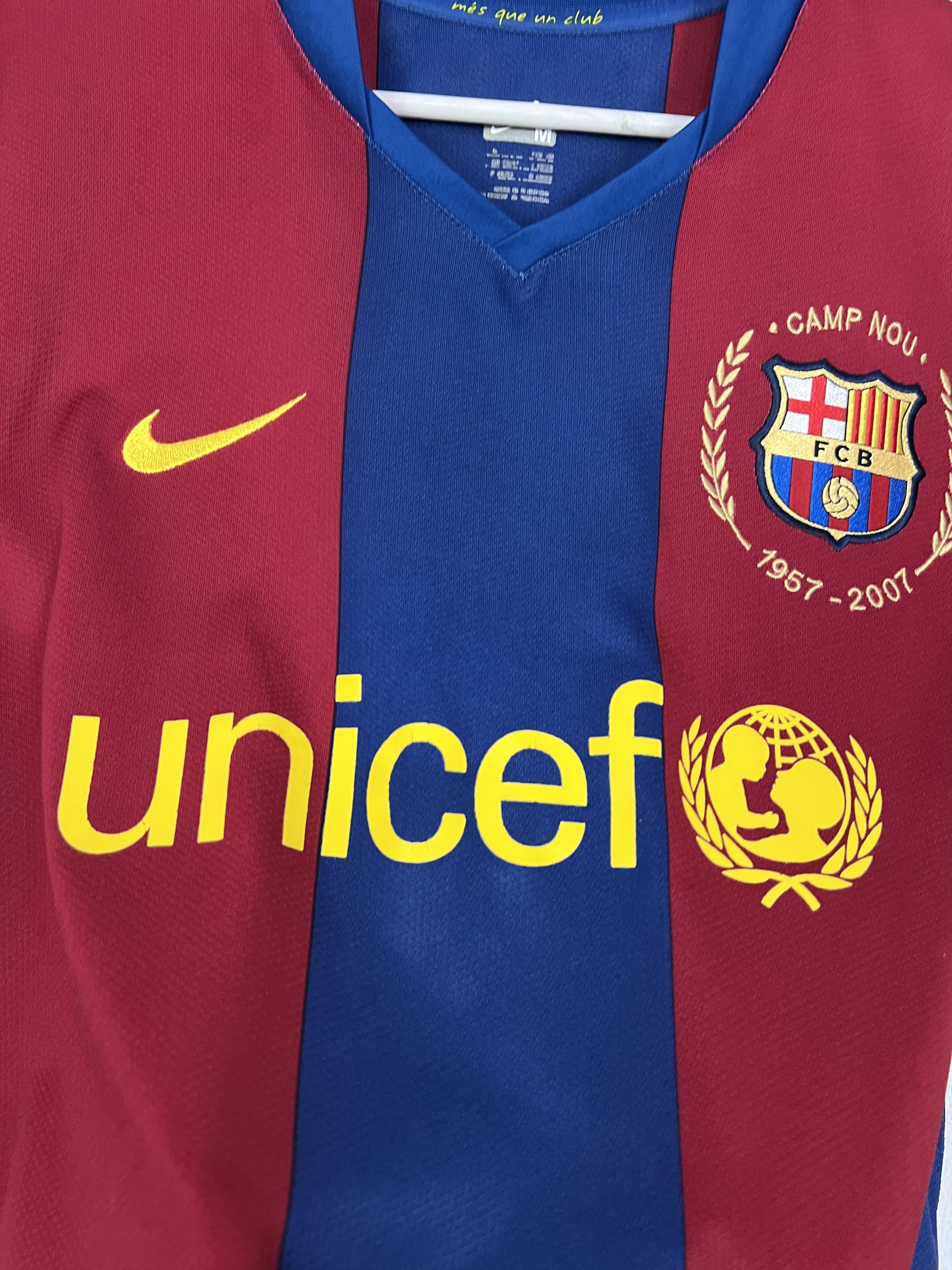 Nike Barcelona football shirt 2007 Soccer Nike Jersey Mens Tee Size US M / EU 48-50 / 2 - 3 Thumbnail
