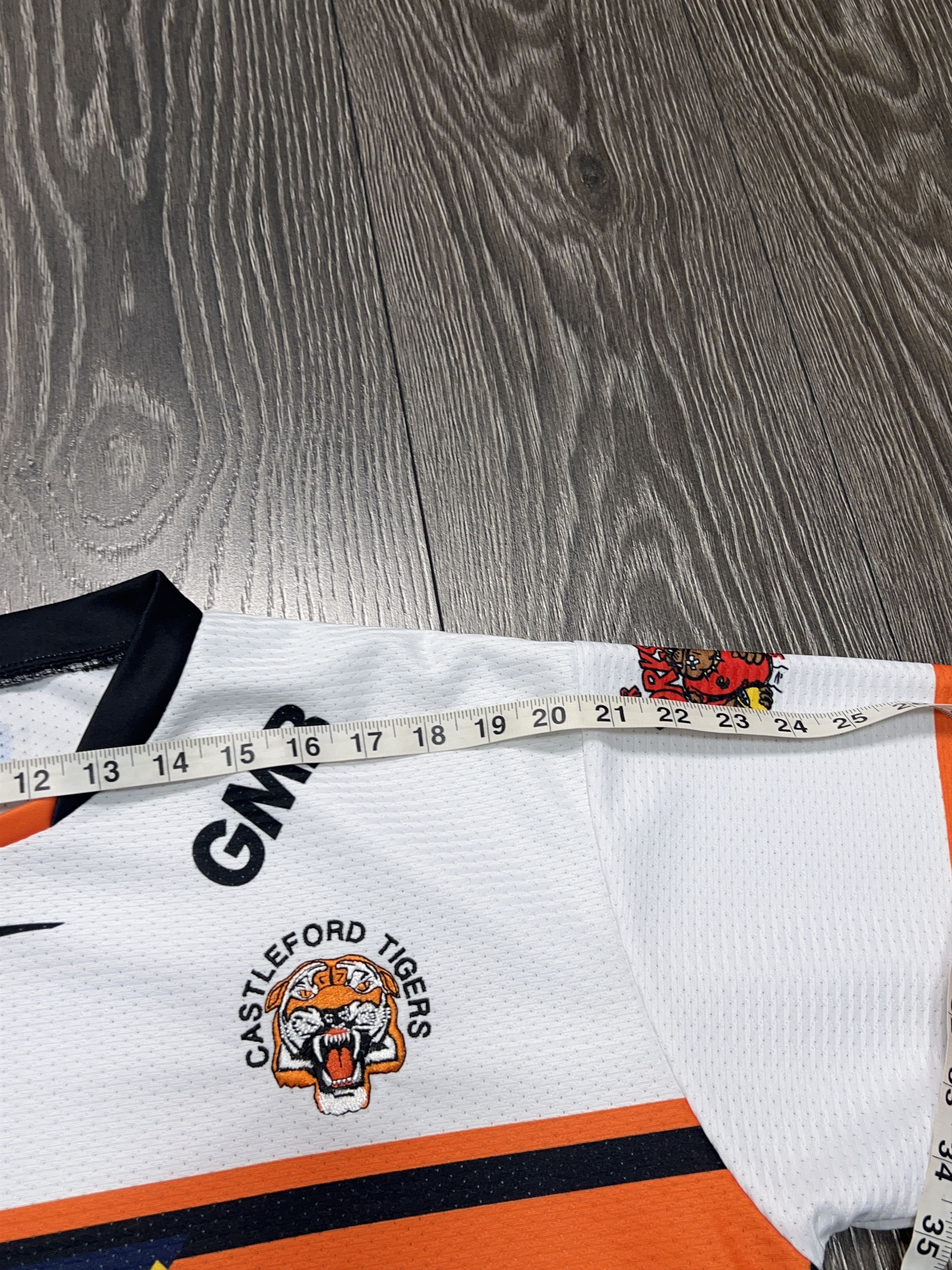 Gear for Sports XBlades Castleford Tigers Rugby League England Jersey Shirt Size US L / EU 52-54 / 3 - 4 Thumbnail