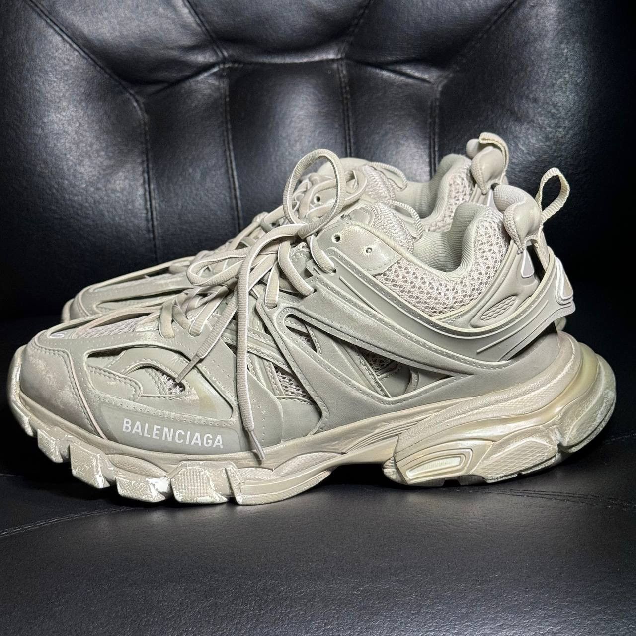 Balenciaga 40 Balenciaga track 1 Faded White Cream Size US 7 / EU 40 - 3 Thumbnail