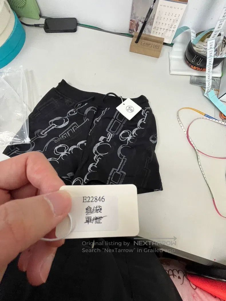 Hermes Hermes DO RE BOUCLES Shorts Size 42" / US 20 - 4 Thumbnail