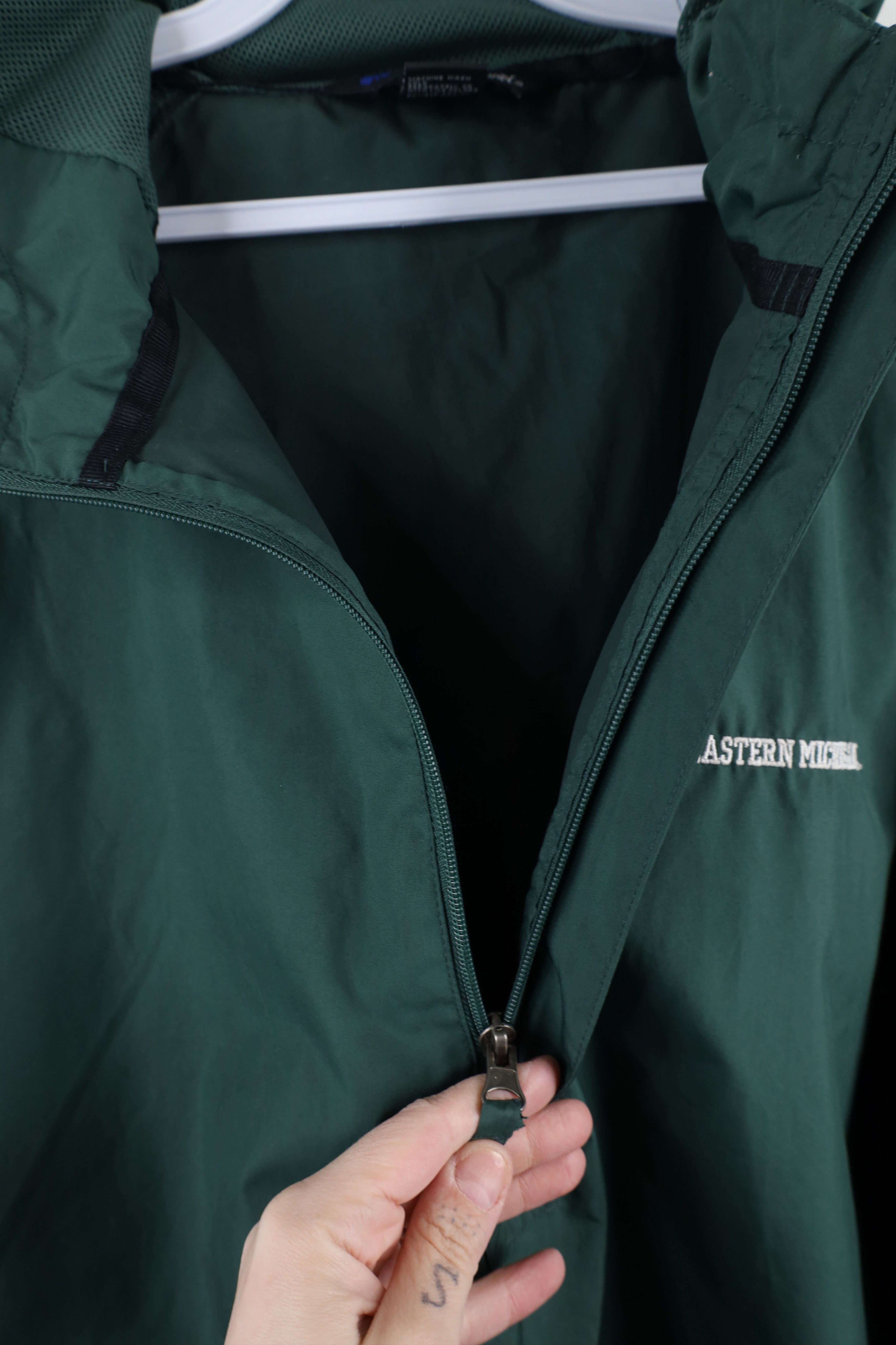 Vintage Vintage 90s Spell Eastern Michigan University Hooded Jacket Size US L / EU 52-54 / 3 - 5 Thumbnail