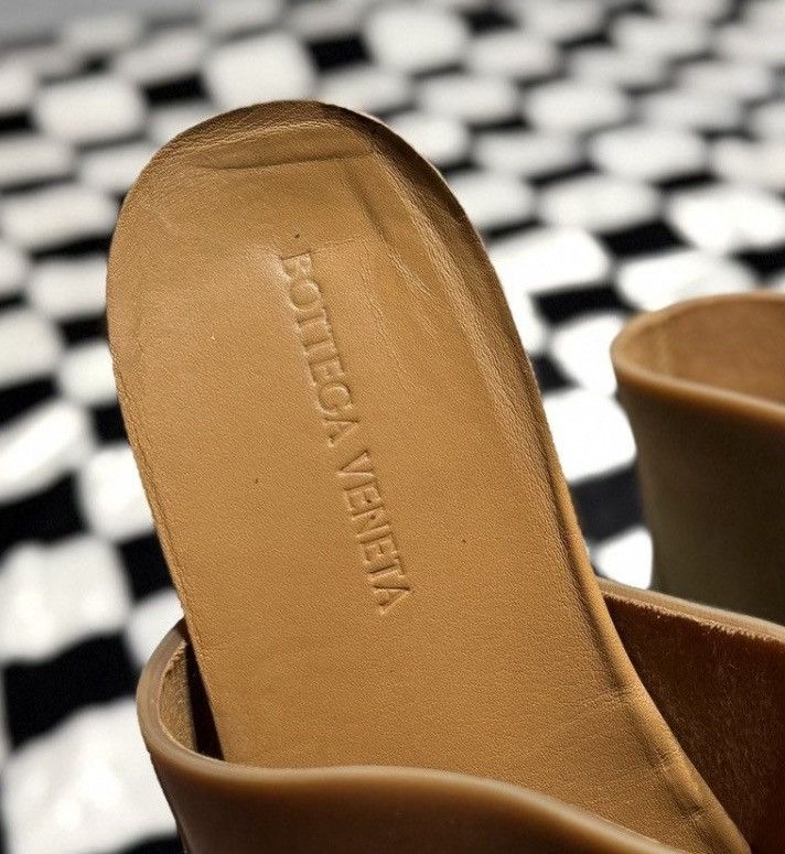 Bottega Veneta INSANE $820 PUDDLE BOOTS RAIN RUBBER CHUNKY BEIGE BROWN Size US 9 / EU 42 - 7 Thumbnail