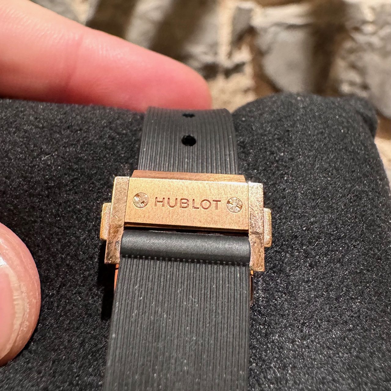 Hublot Hublot Classic Fusion King Gold Opaline 33mm Quartz Watch Size ONE SIZE - 7 Thumbnail