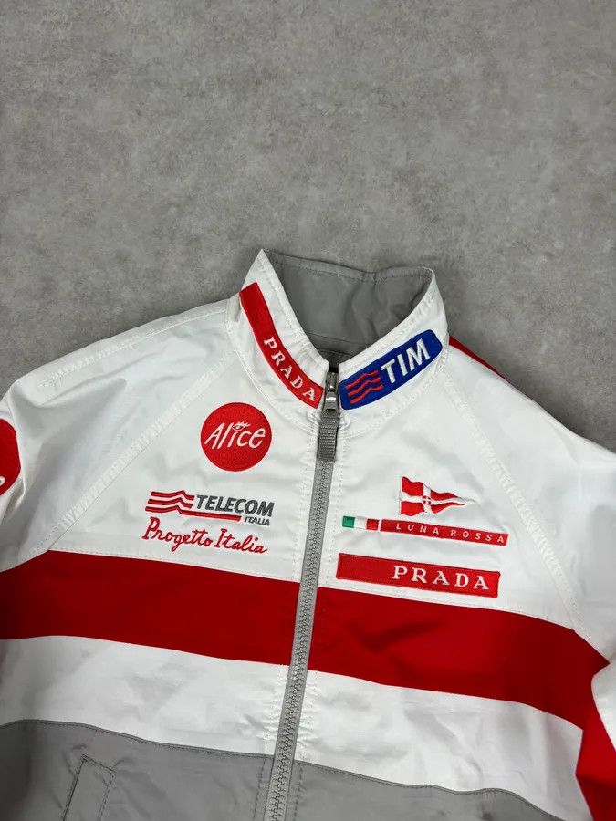 Prada AW2003 Prada White & Red Luna Rossa Sport Jacket Size M / US 6-8 / IT 42-44 - 4 Thumbnail