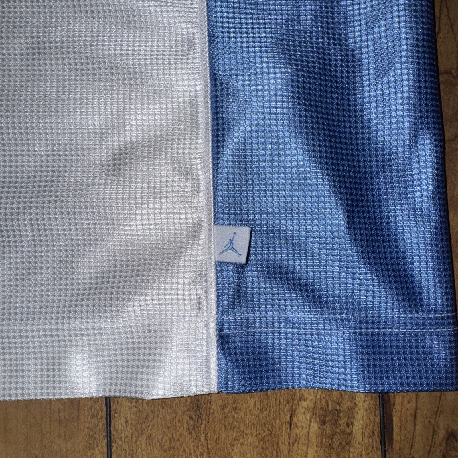 Jordan Brand Jordan Carolina Blue Jersey XL 25x32 Size US XL / EU 56 / 4 - 4 Thumbnail