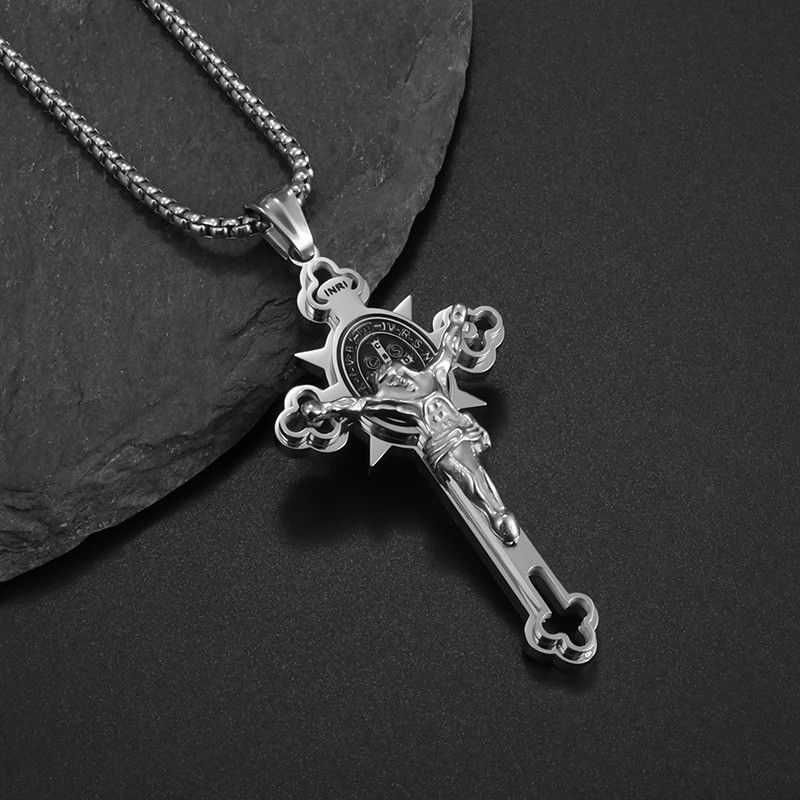 Vintage Cross Pendant Necklace Size ONE SIZE - 1 Thumbnail