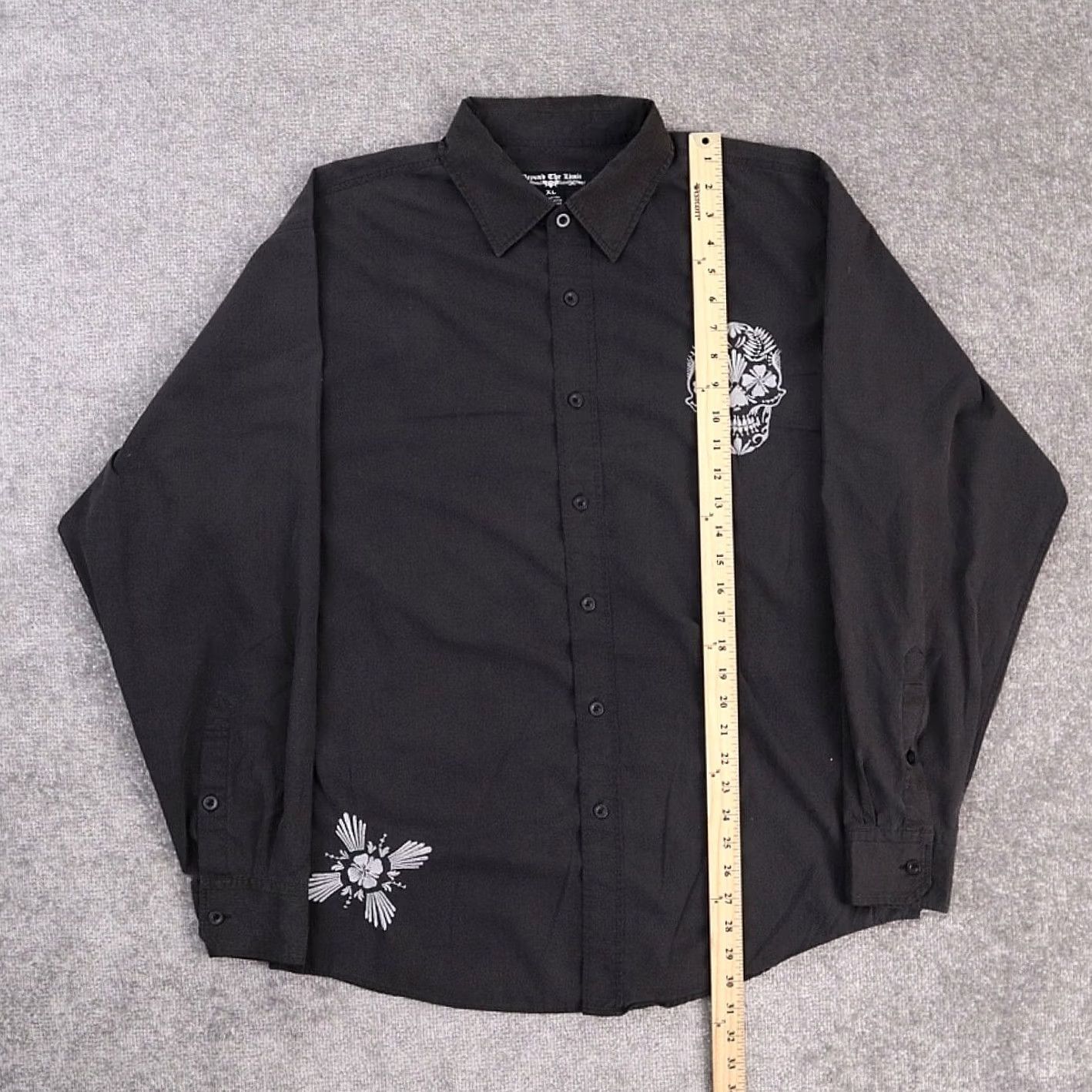 Vintage VINTAGE Beyond the Limit Skull Black Long Sleeve Collared Button Shirt XL Mens Size US XL / EU 56 / 4 - 3 Thumbnail