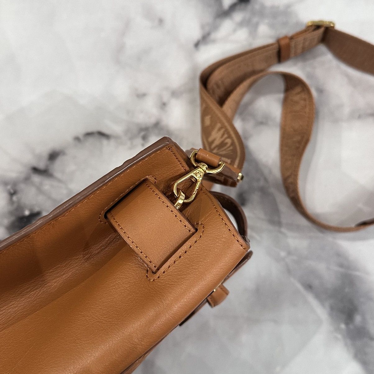 MCM NEW MCM COGNAC MONOGRAM CROSSBODY/SHOULDER BAG Size ONE SIZE - 5 Thumbnail