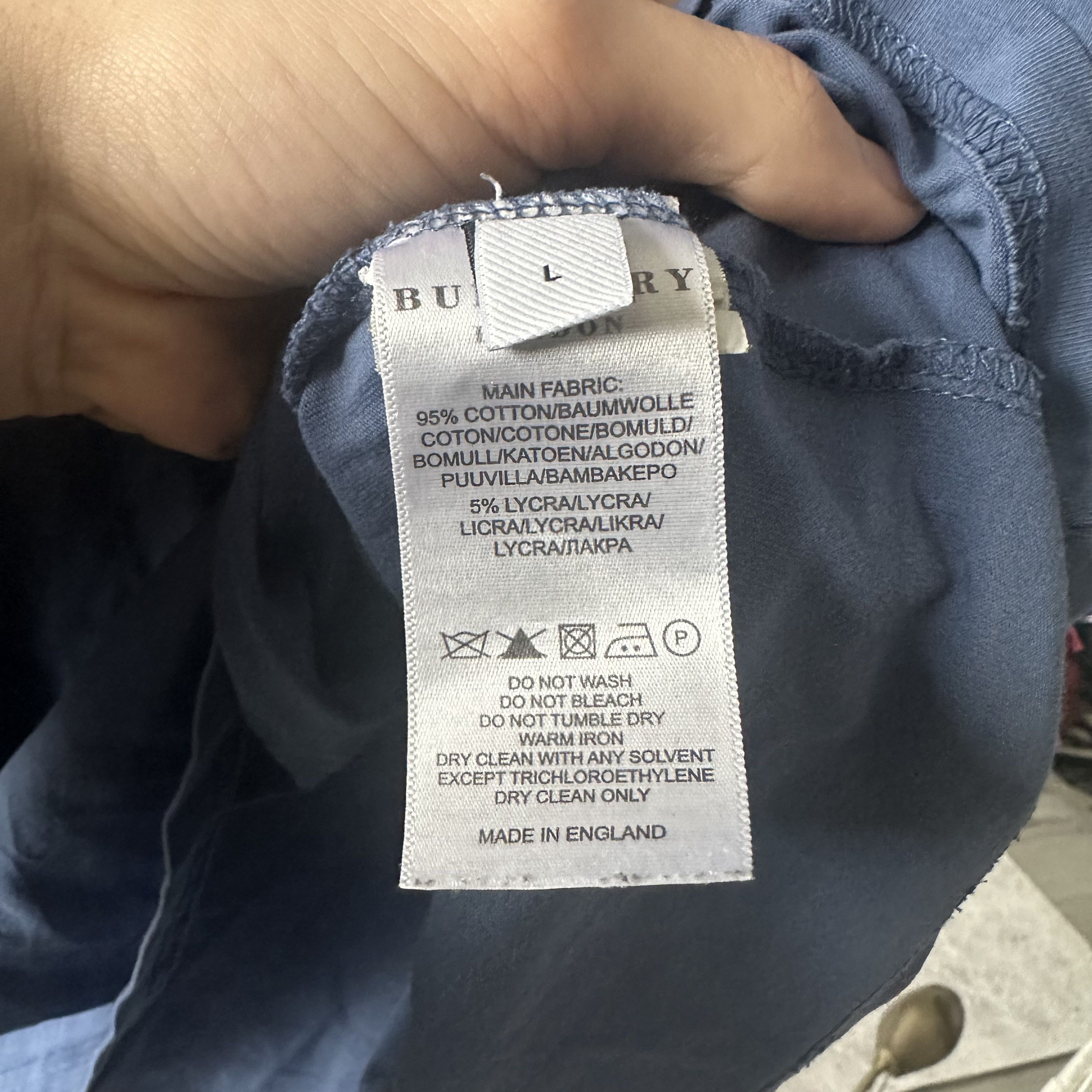 Burberry Burberry London England Box Logo T Shirt Size US L / EU 52-54 / 3 - 5 Thumbnail