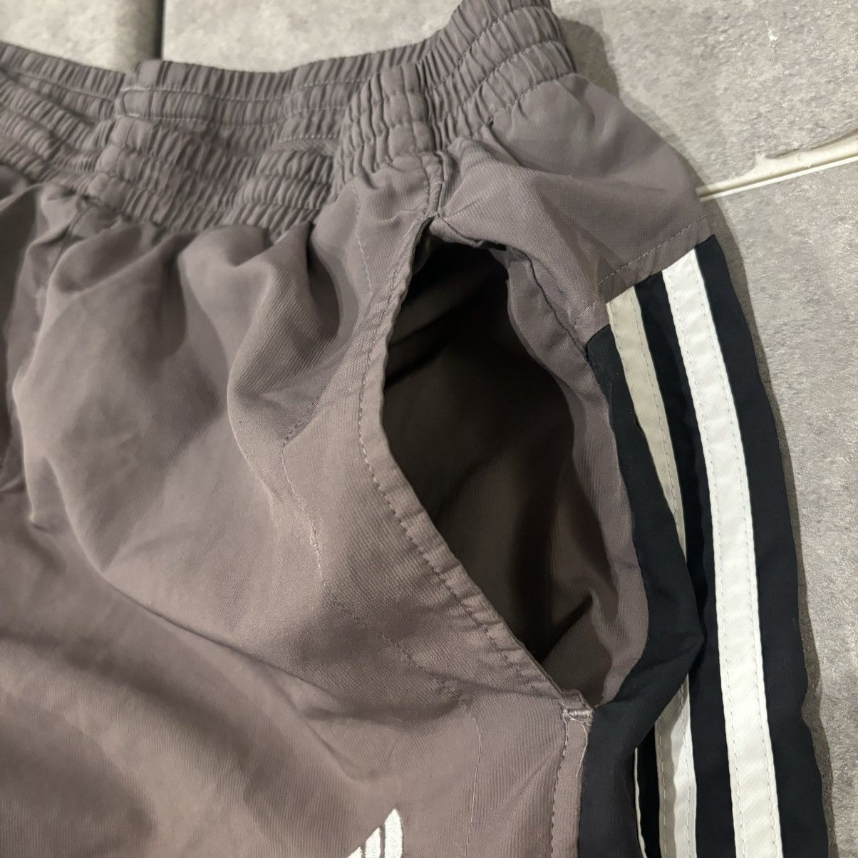 Adidas Y2k gray adidas 3 stripe lined track pants Size US 30 / EU 46 - 7 Thumbnail