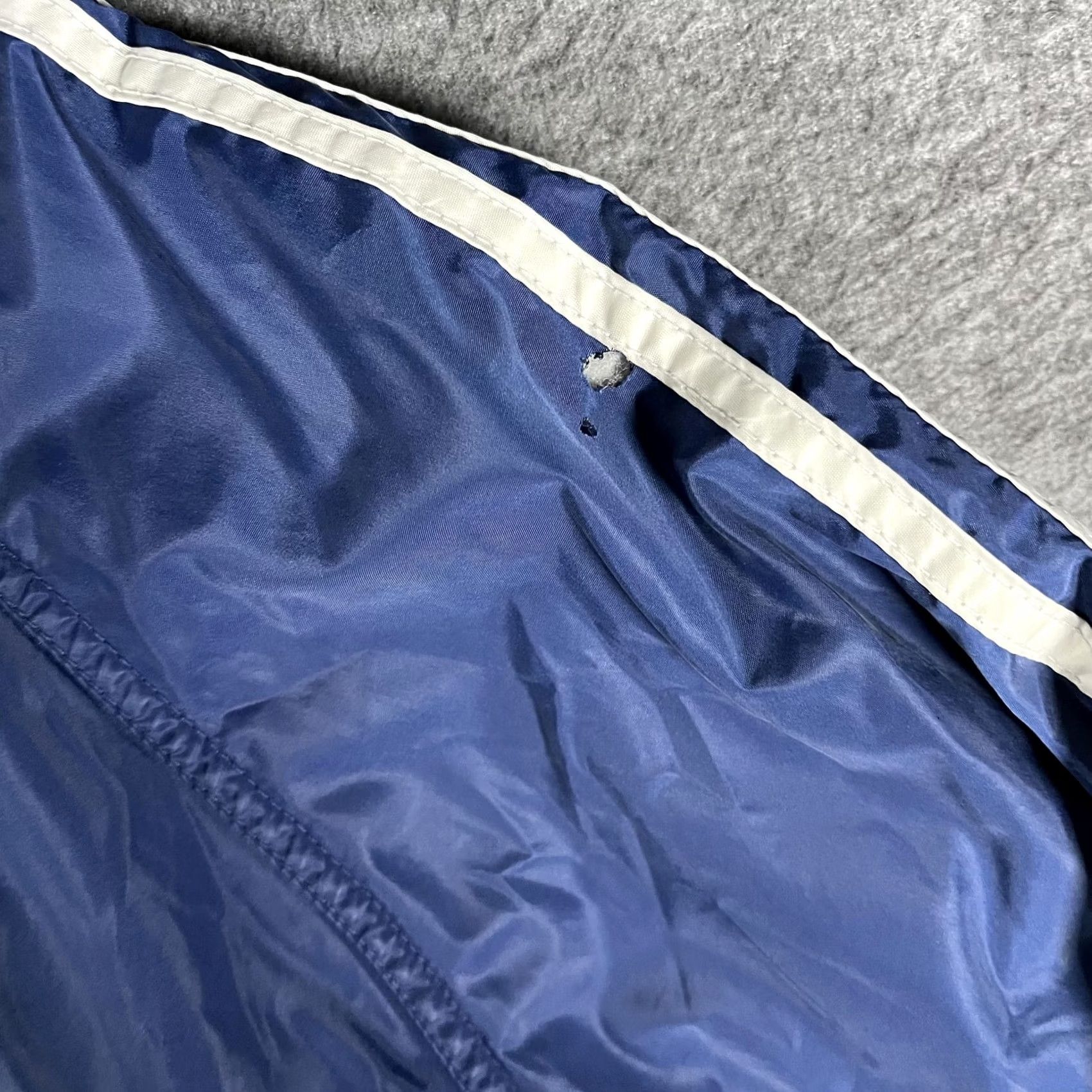 Adidas Adidas Jacket Mens XL Blue Gray Reversible Hooded Full Zip Winter Bomber Vintage Size US XL / EU 56 / 4 - 7 Thumbnail